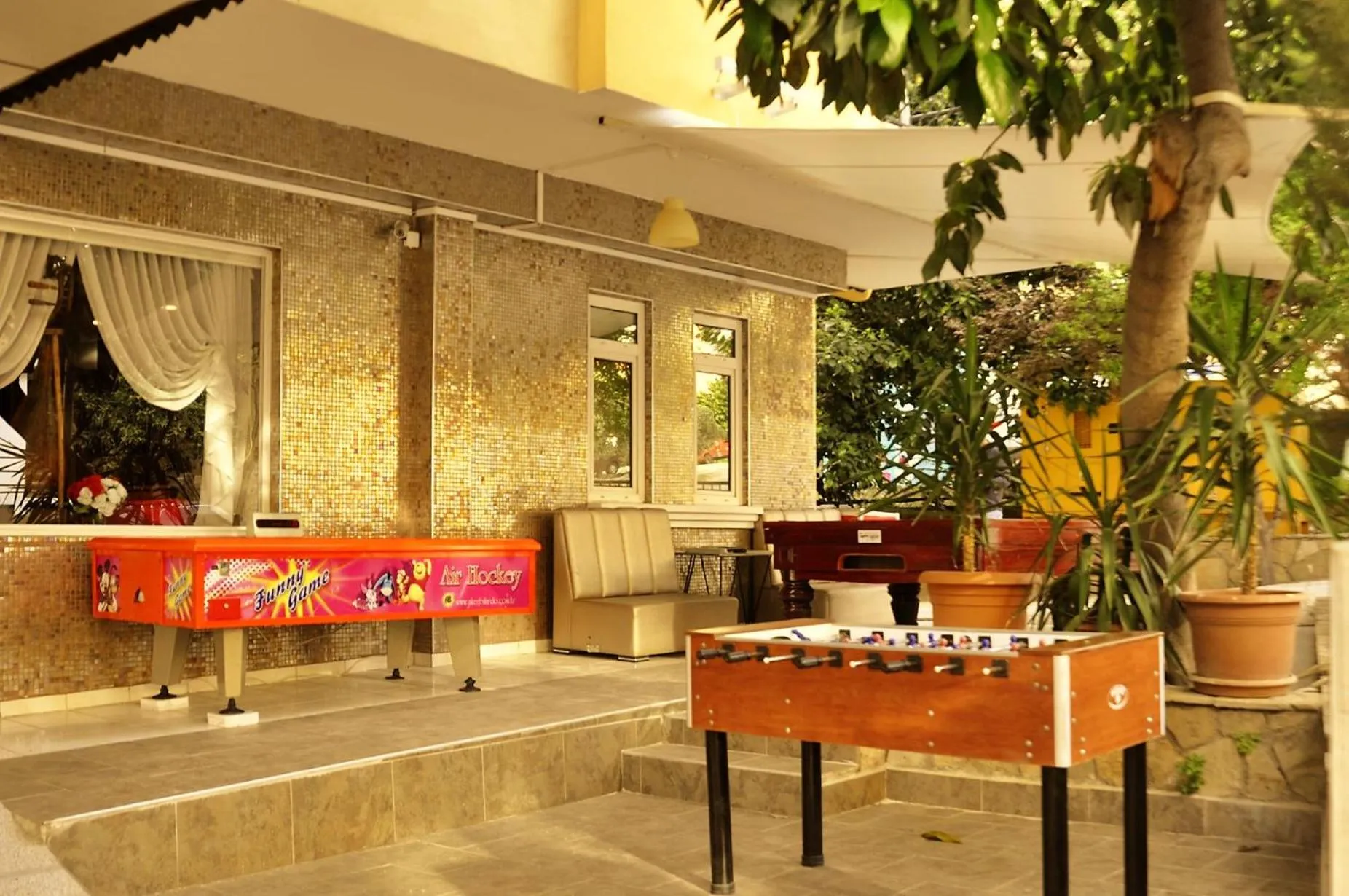 Entertainment in Select Suite & Apart Hotel