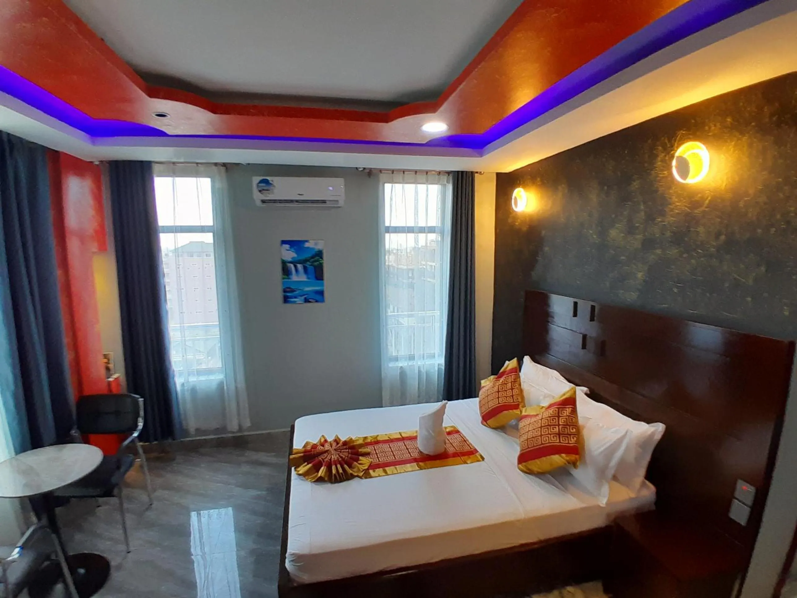 Bed in Mazola Diamond Hotel