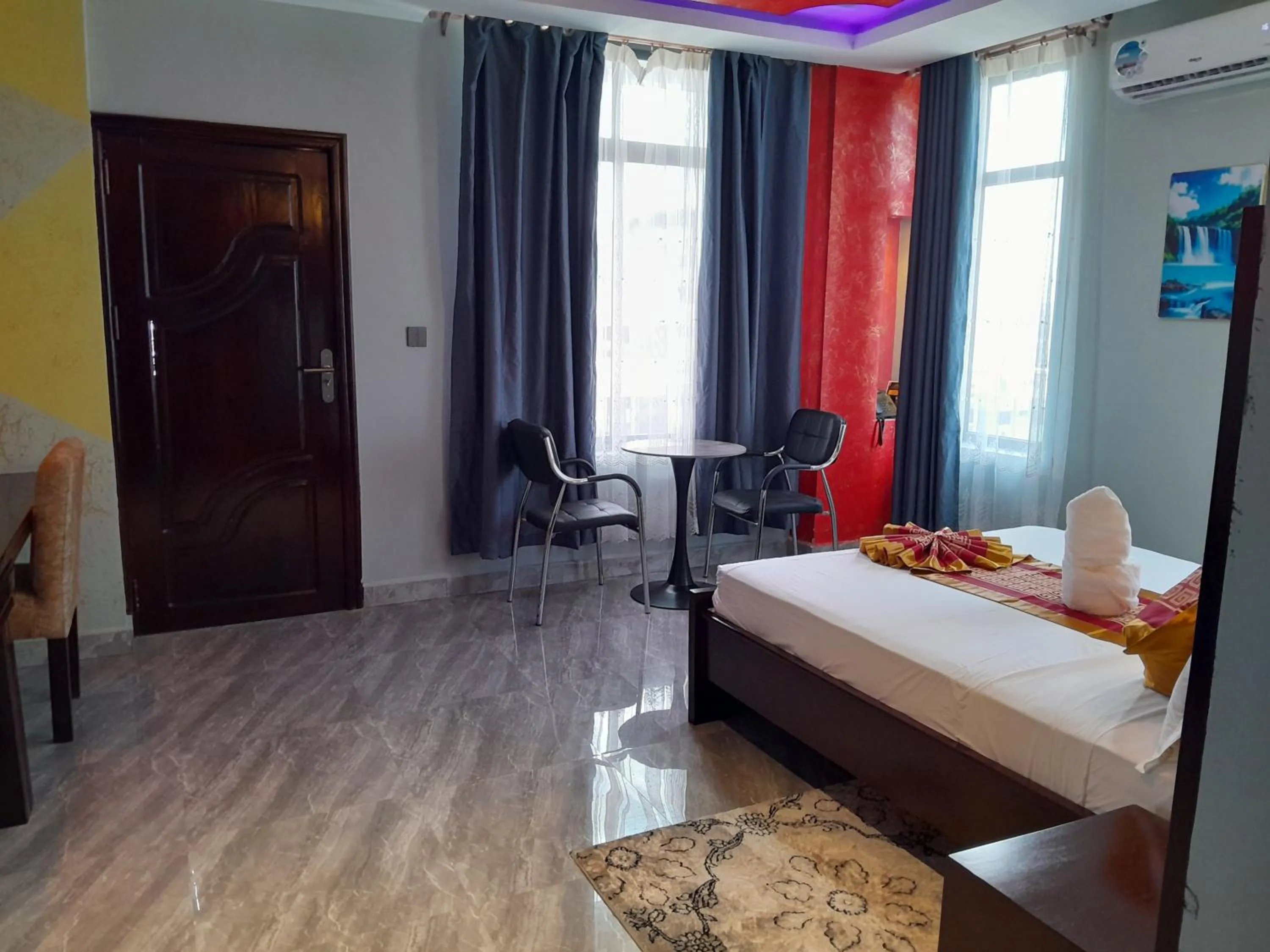 Photo of the whole room, Bed in Mazola Diamond Hotel