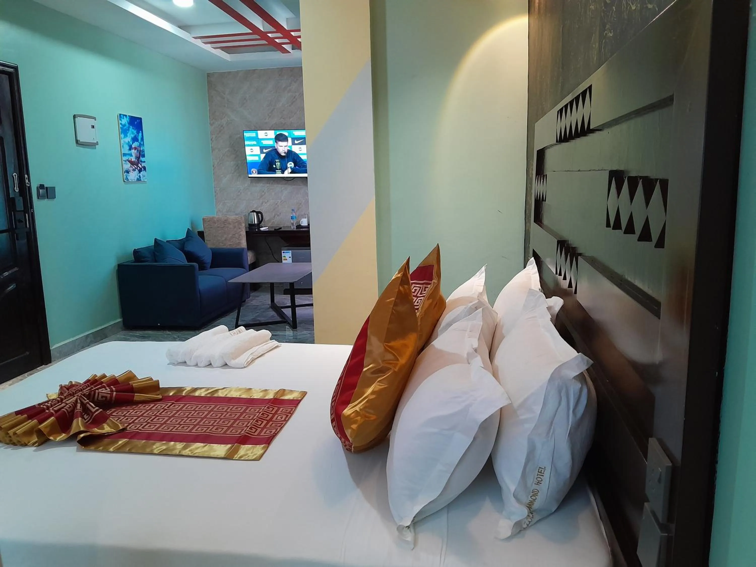 Bed in Mazola Diamond Hotel