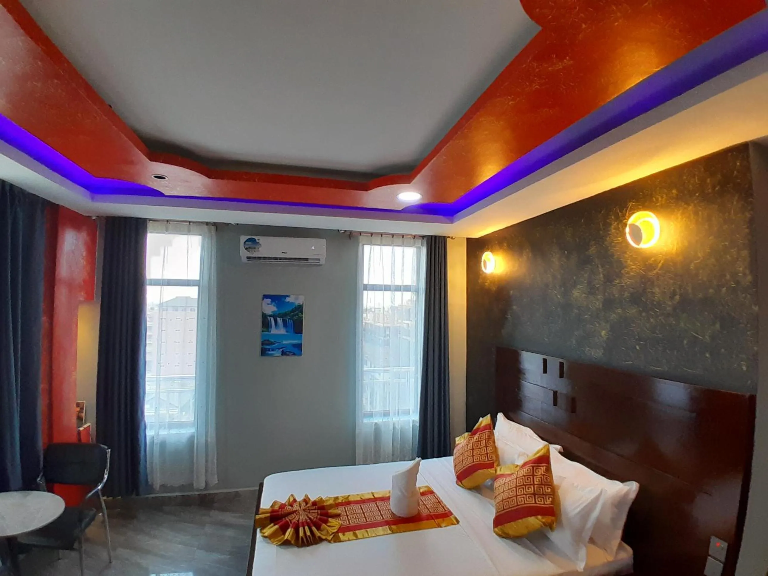 Photo of the whole room, Bed in Mazola Diamond Hotel