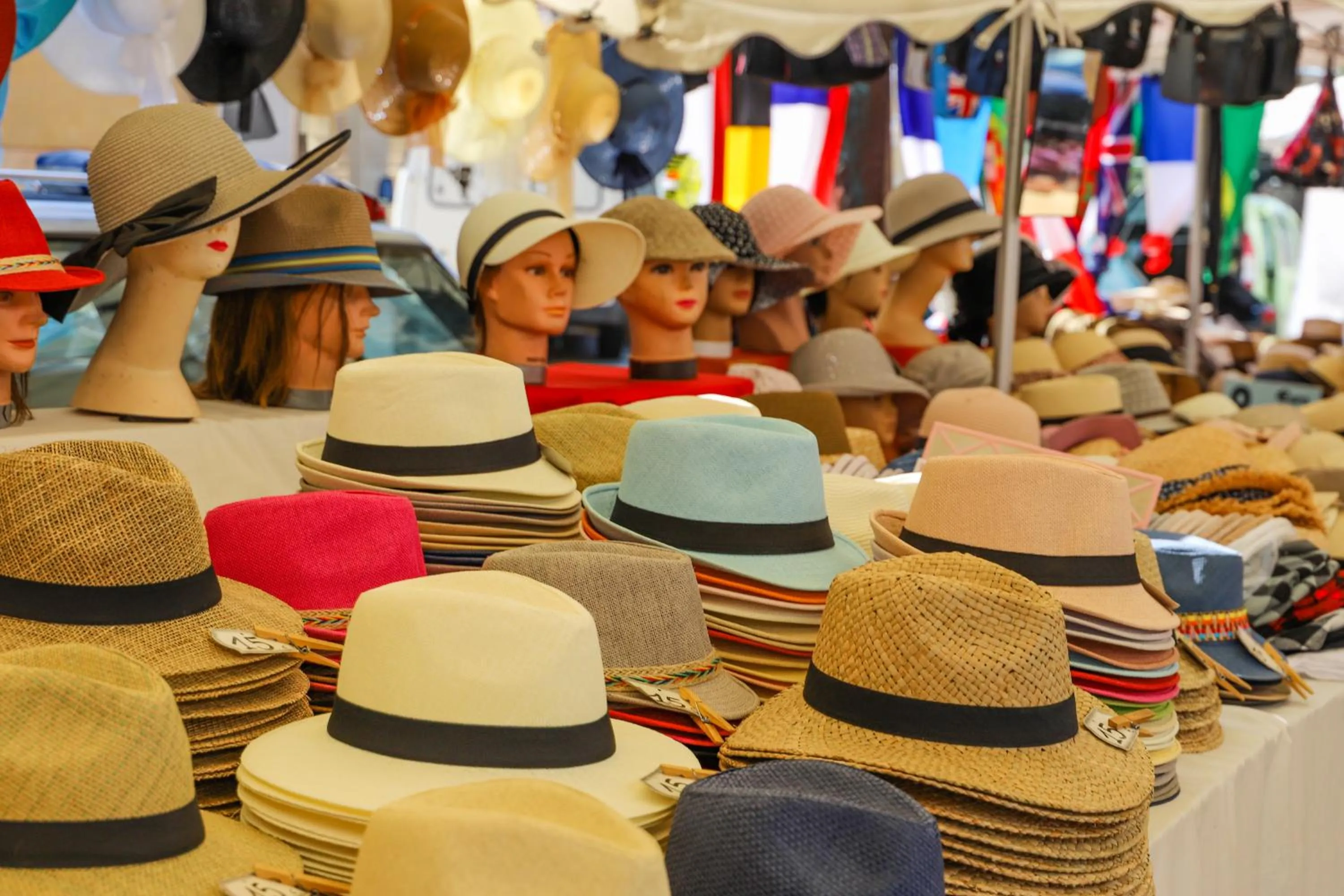 People in La Bastide au Ventoux