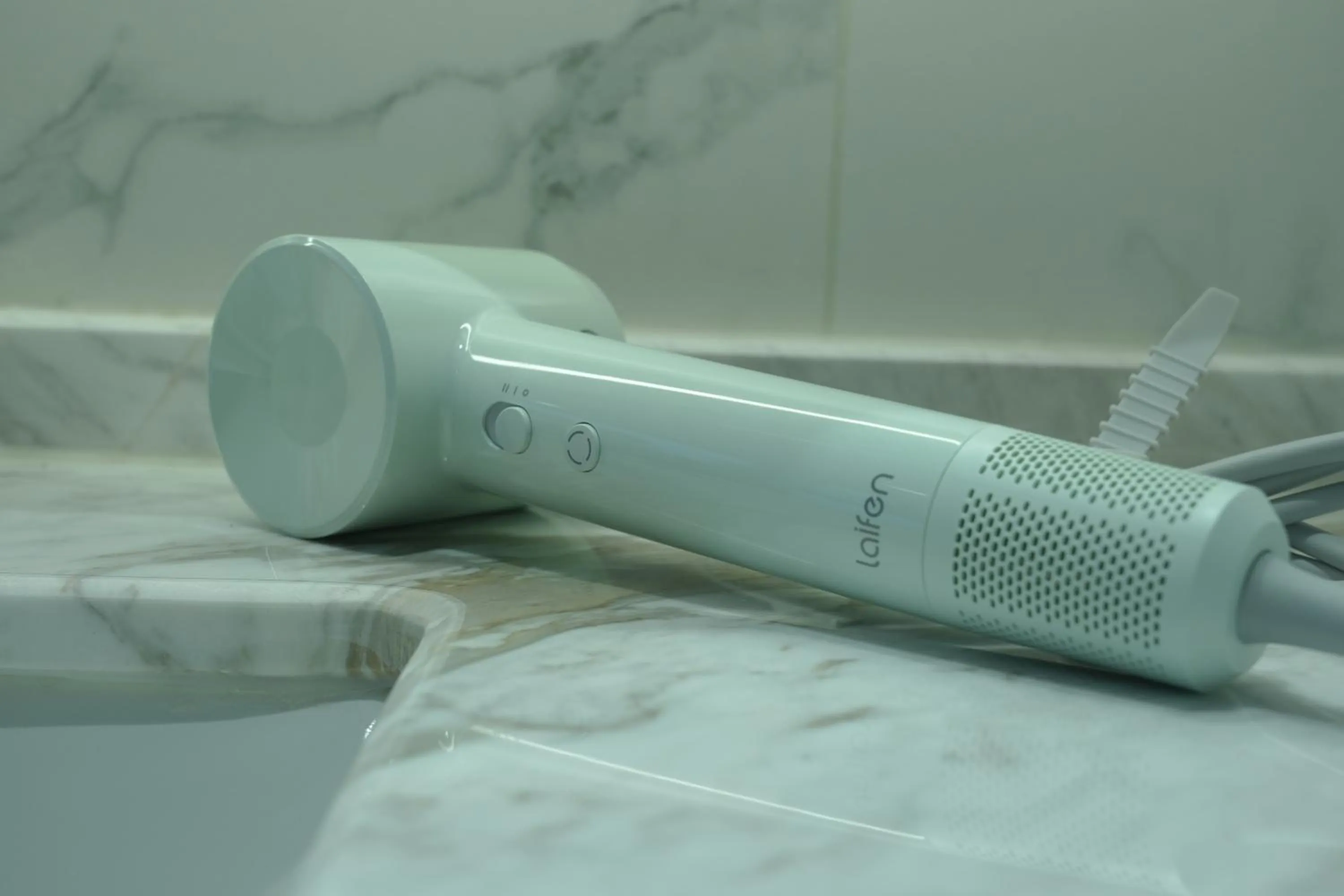 hair dryier in Somerset Fengdong Xi'an