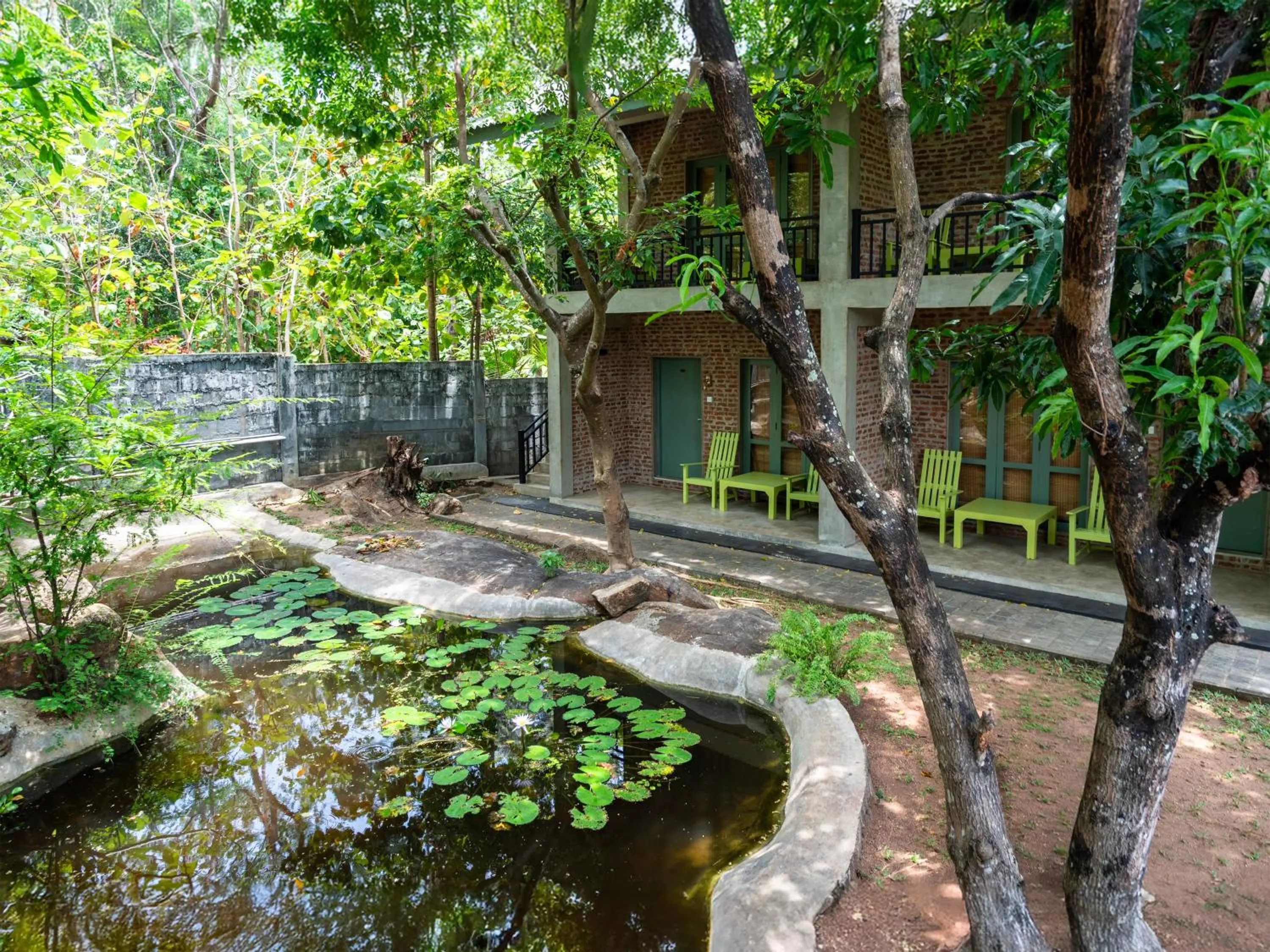 Property building in Moi Dambulla by DBI