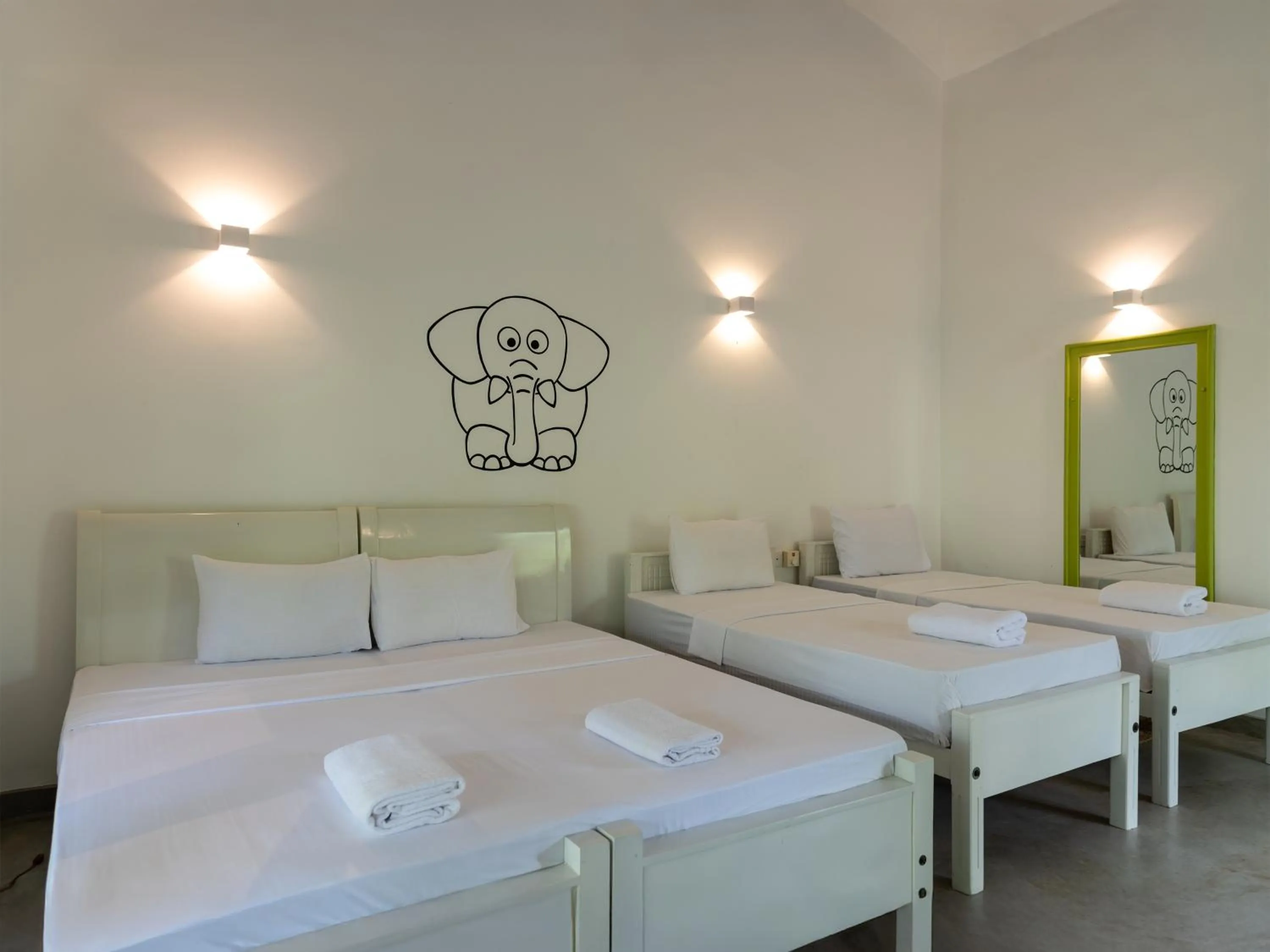 Bed in Moi Dambulla by DBI