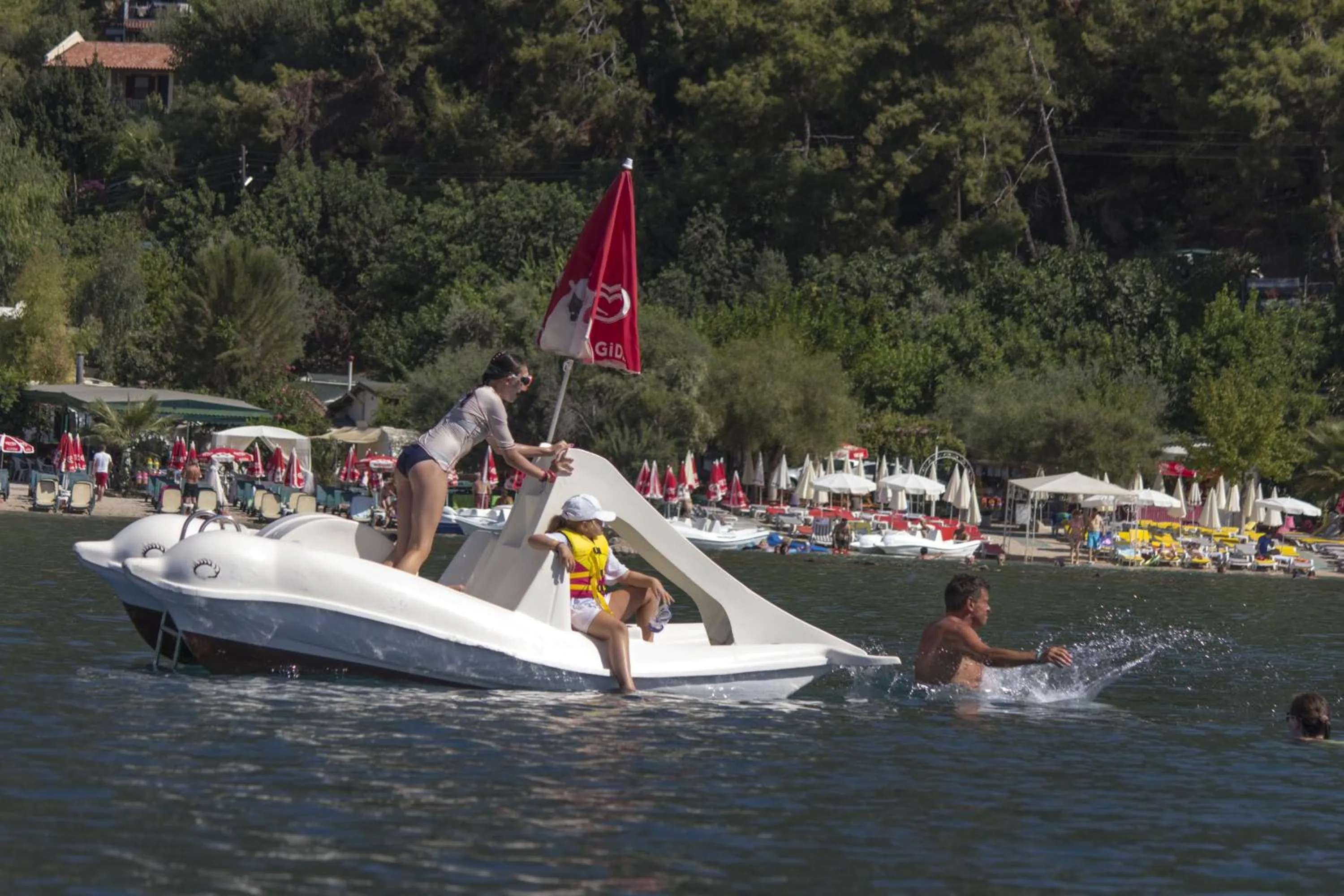 Beach in S3 Seahorse Beach Club