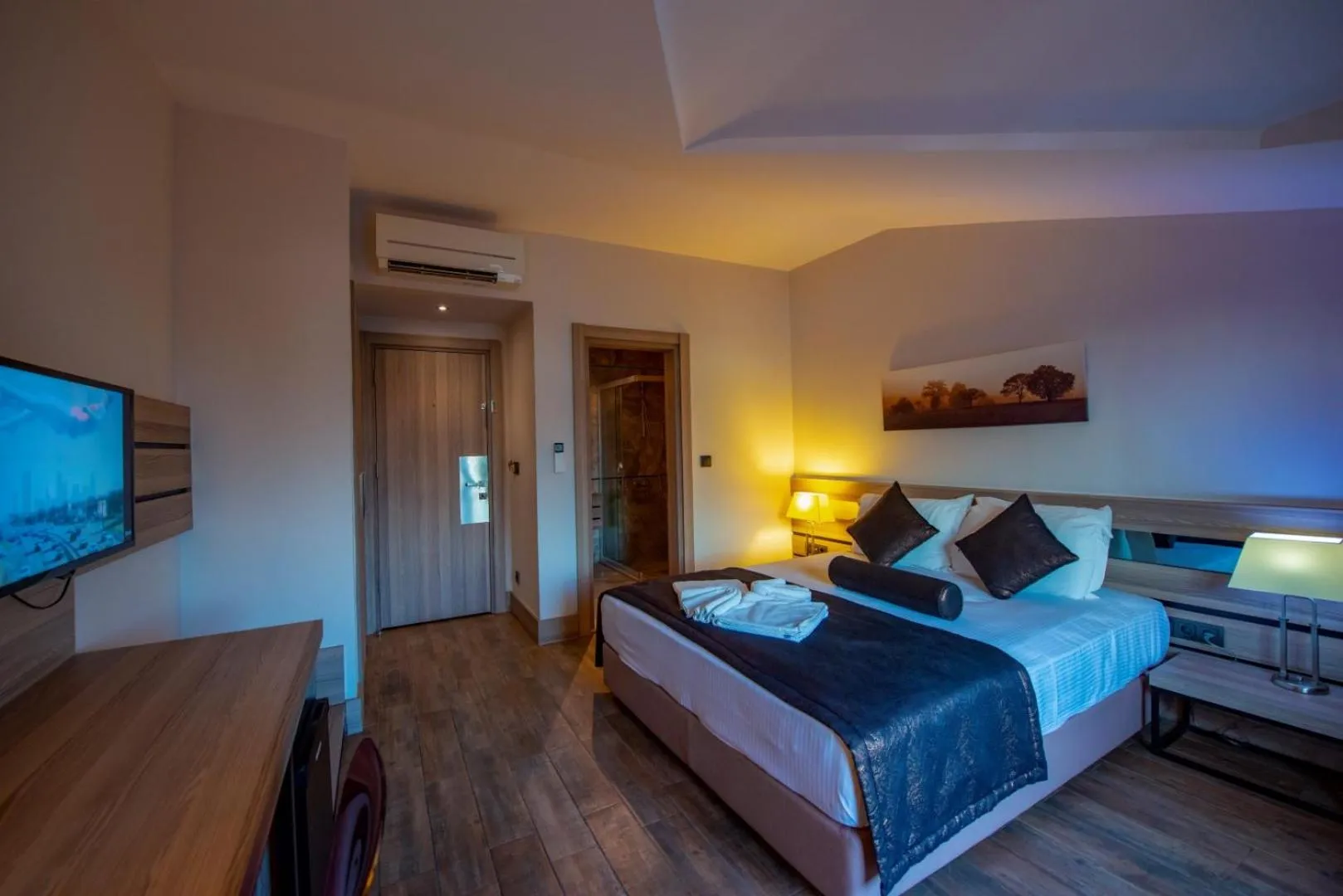 Decorative detail, Bed in S3 Seahorse Beach Club