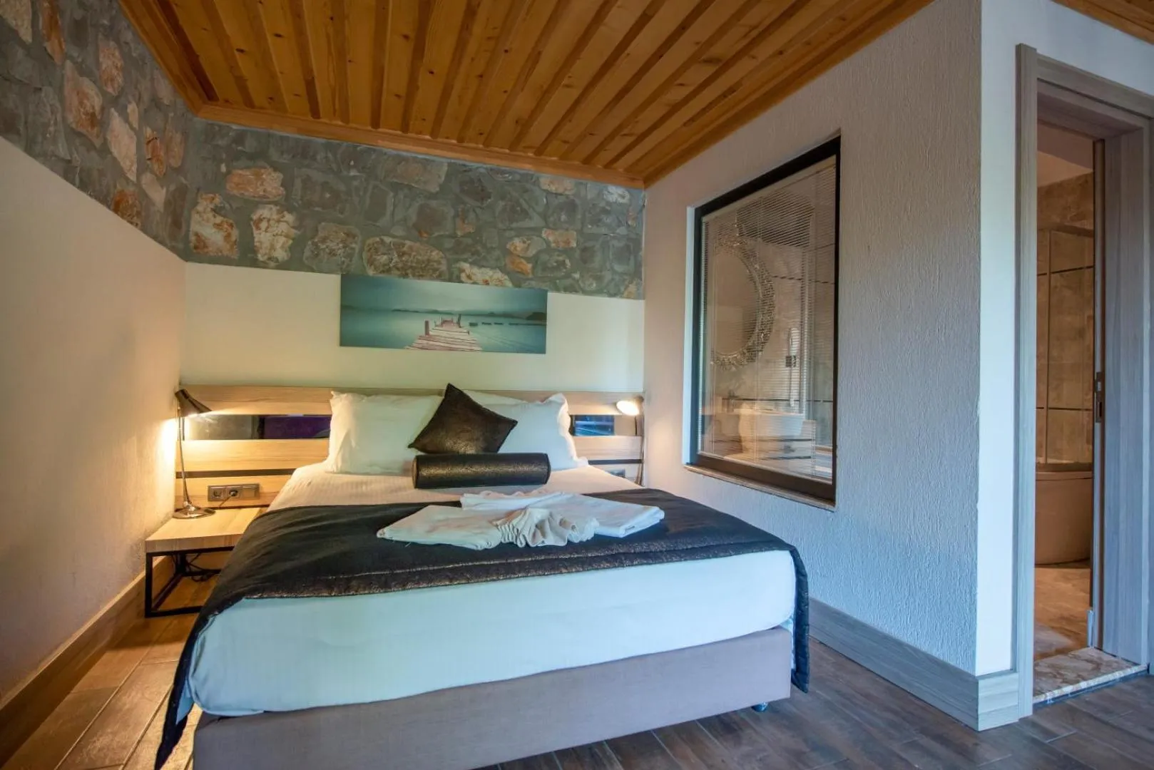 Decorative detail, Bed in S3 Seahorse Beach Club