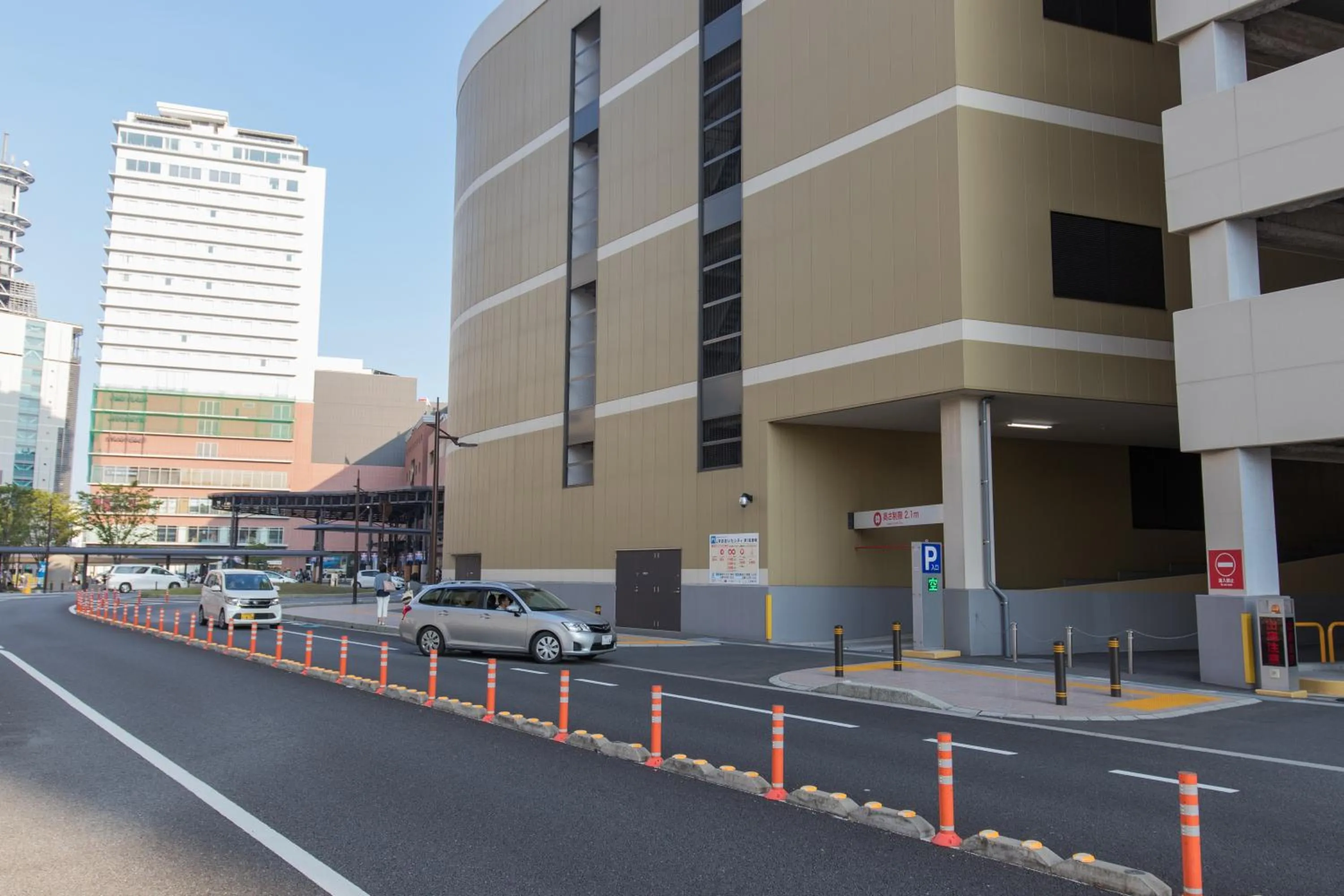 Parking in JR Kyushu Hotel Blossom Oita