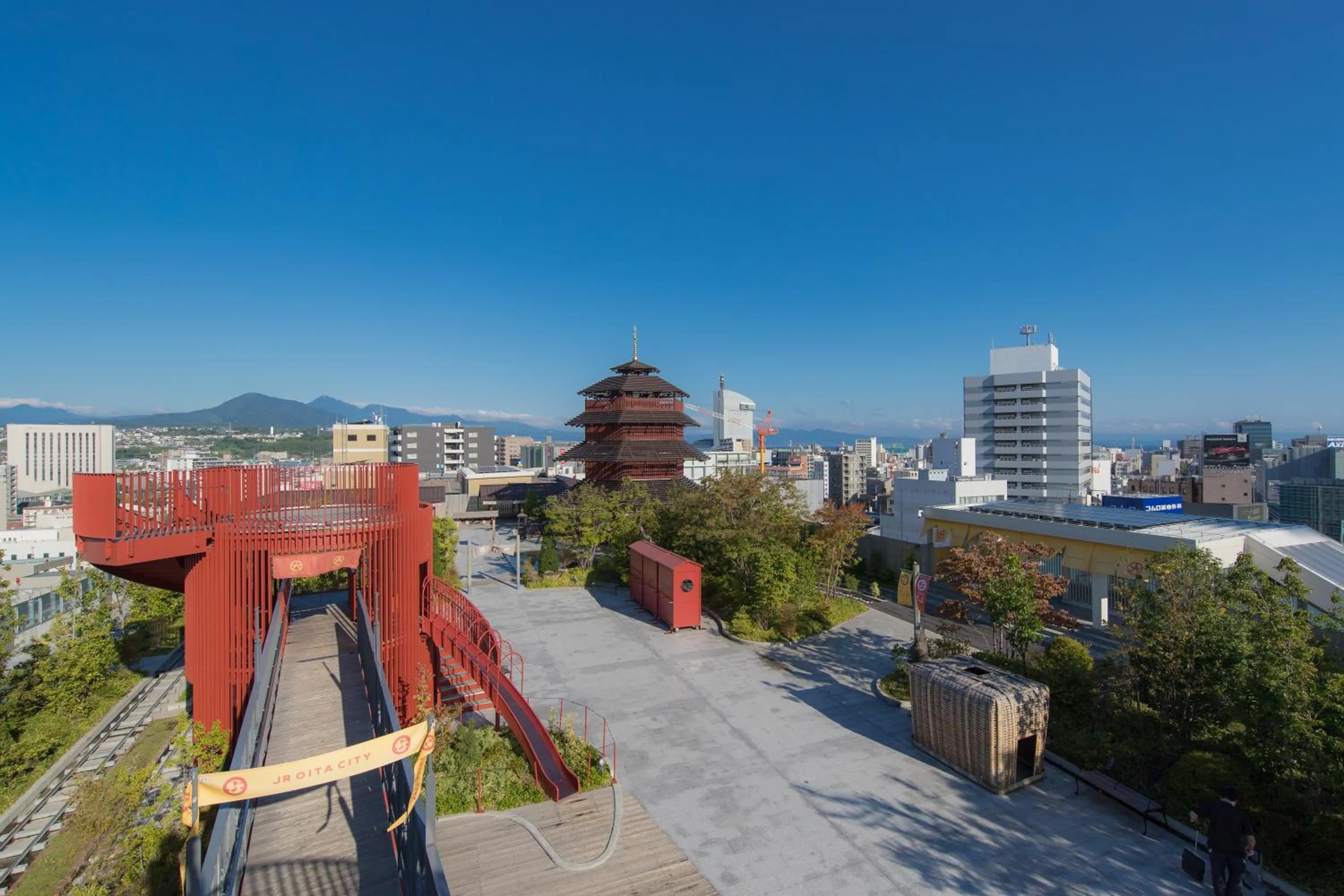 Area and facilities in JR Kyushu Hotel Blossom Oita