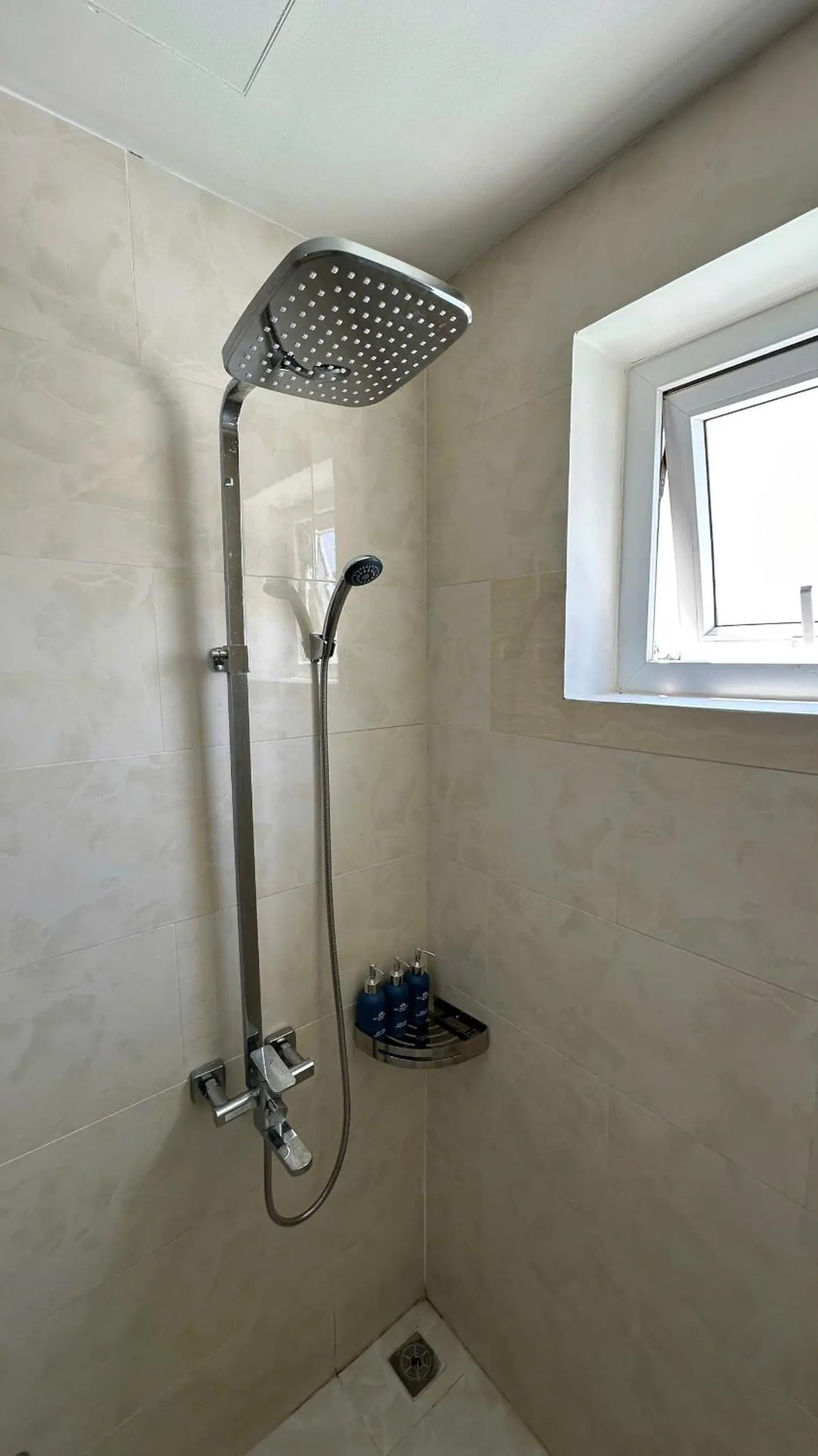 Shower in KLC Holidays Phu Quoc Hotel