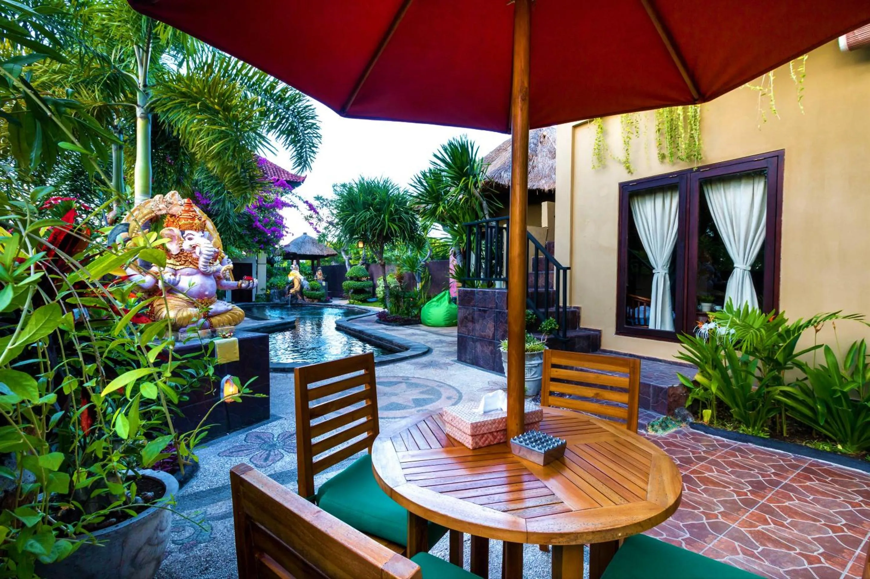 Restaurant/places to eat in Pondok Mimpi Tulamben by AGATA