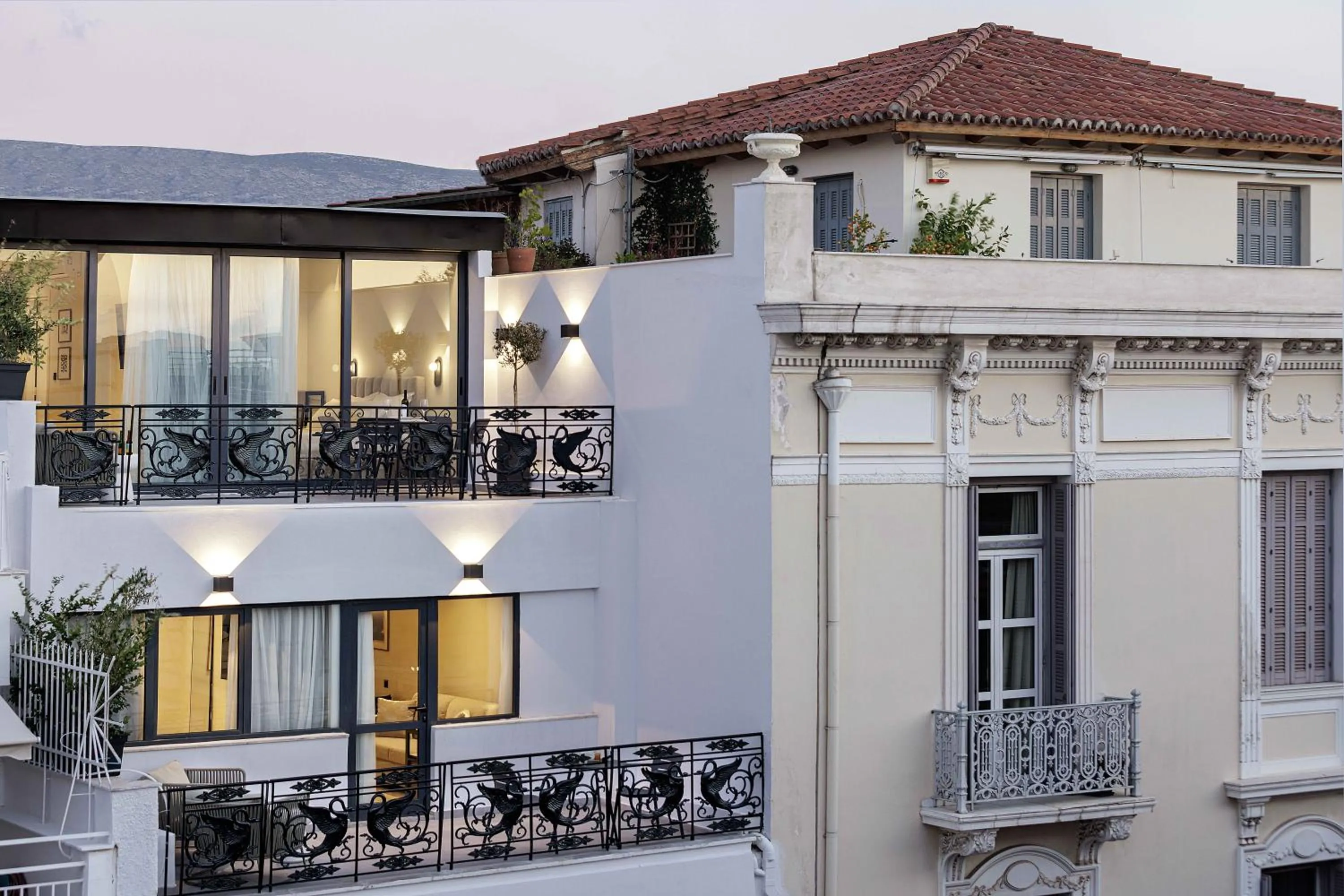 Property building in master Plaka