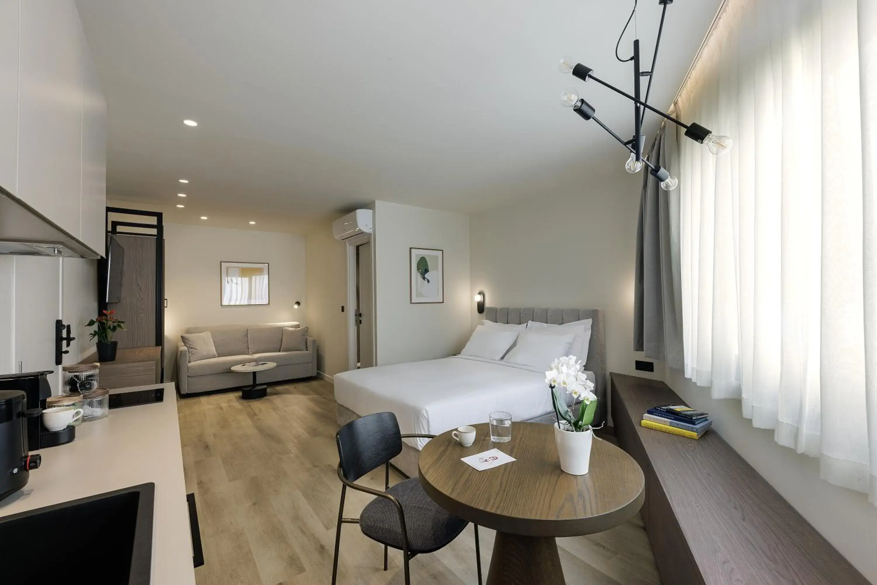 Plaka Superior Studio with Sofa Bed in master Plaka Plaka Superior Studio with Sofa Bed in master Plaka