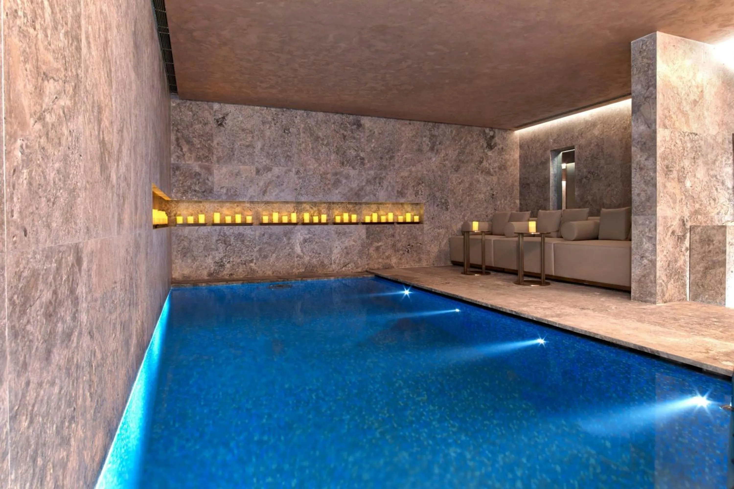 Swimming pool in The St. Regis Istanbul