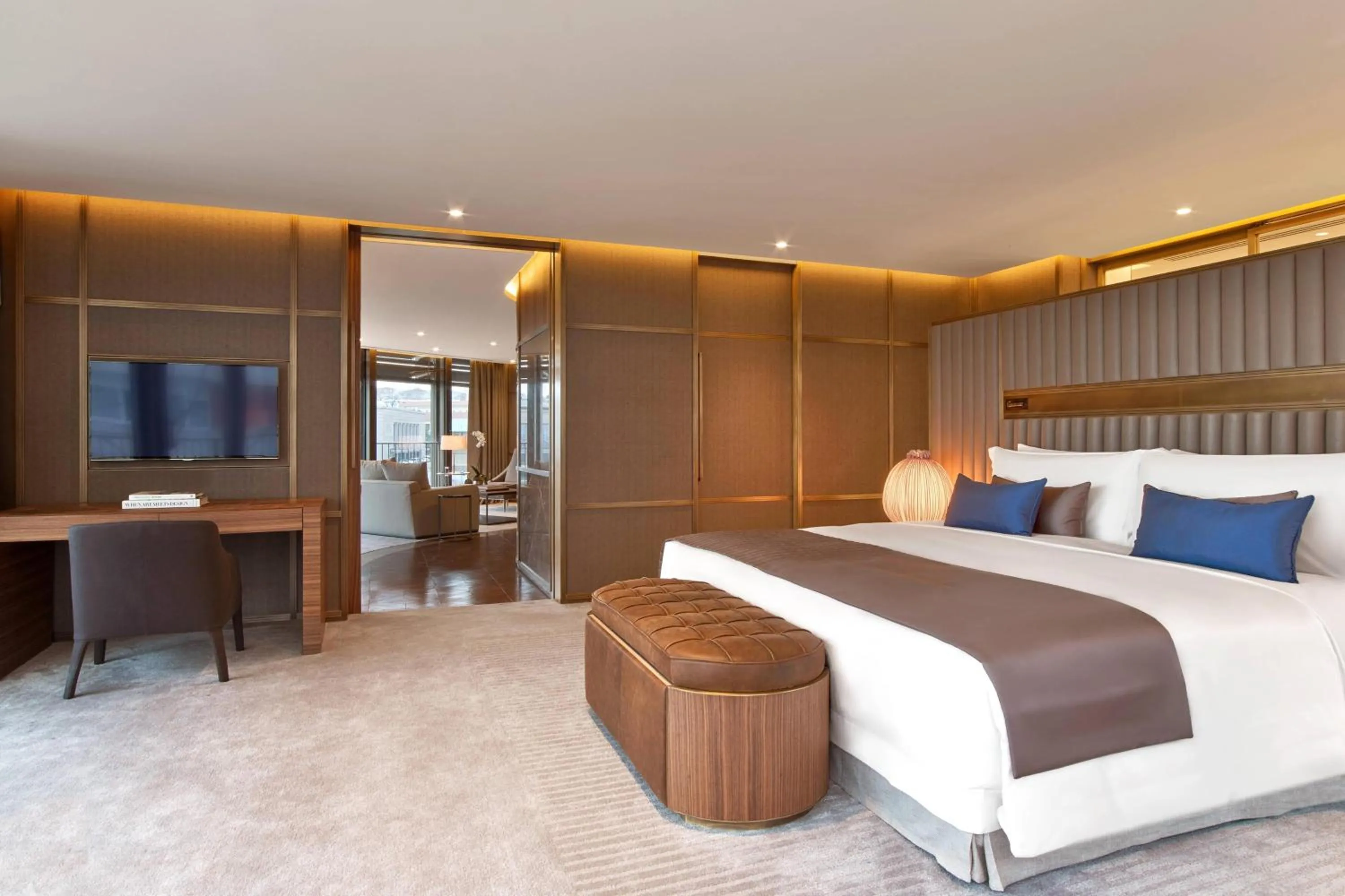 Photo of the whole room, Bed in The St. Regis Istanbul