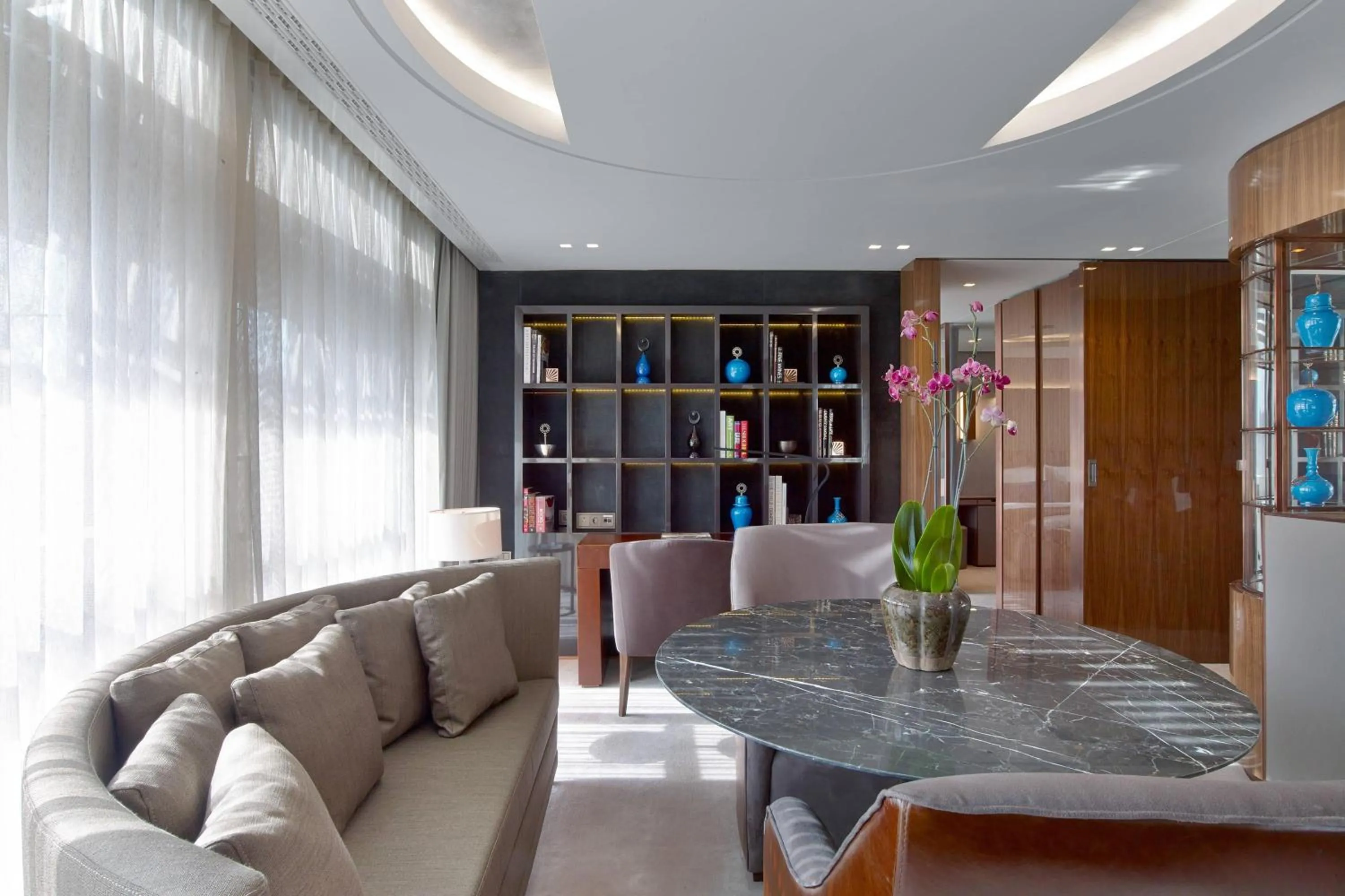 Photo of the whole room in The St. Regis Istanbul