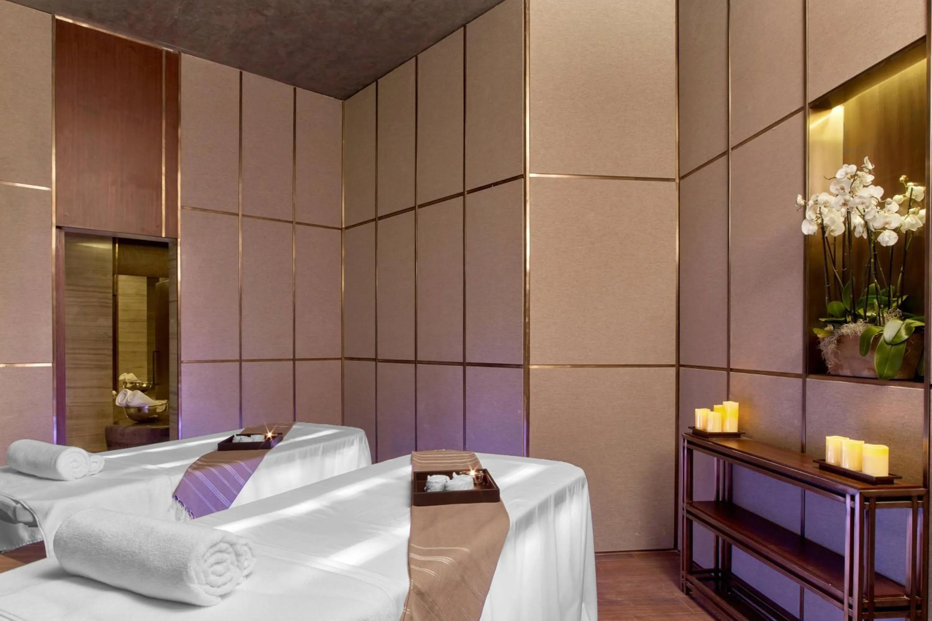Spa and wellness centre/facilities, Bed in The St. Regis Istanbul