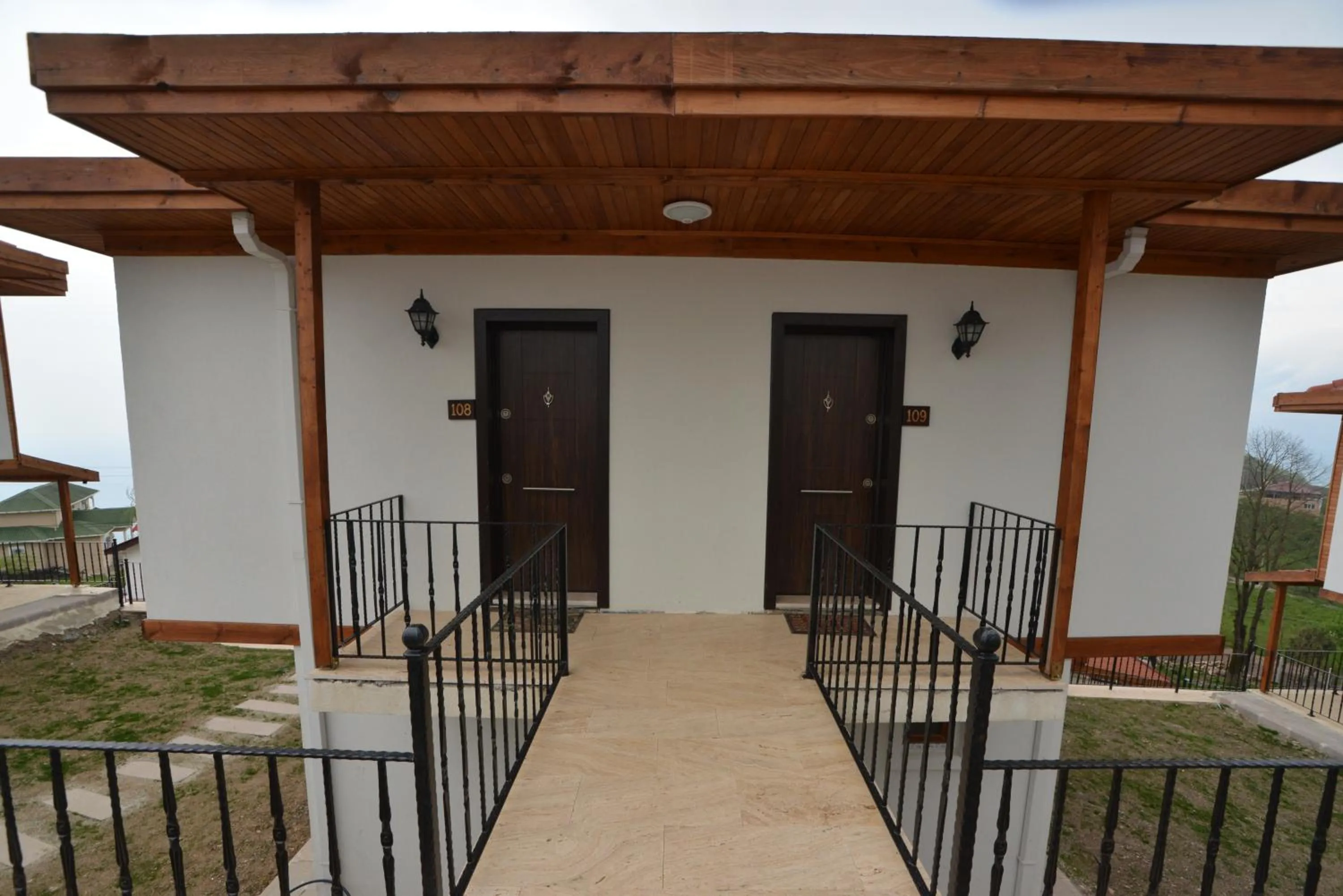 Facade/entrance in Akamoy Boztepe Hotel & restaurant