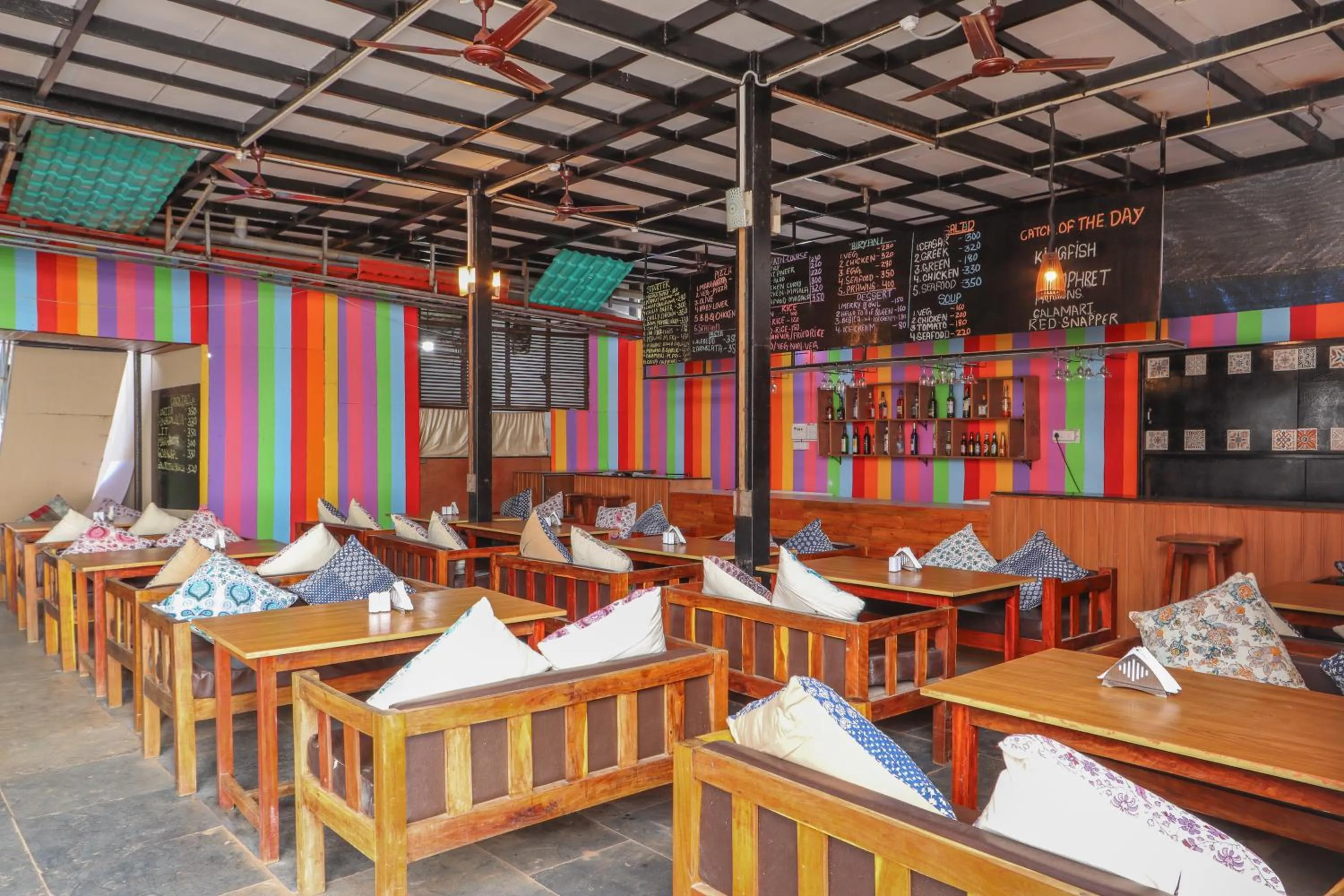 Restaurant/places to eat in Sea Star Resort