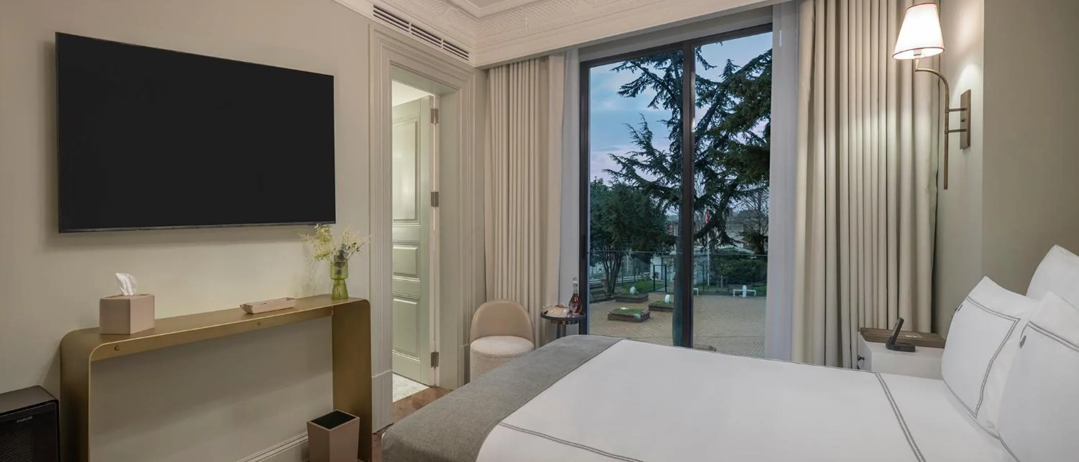 Bed in Komana Hotel Binbirdirek