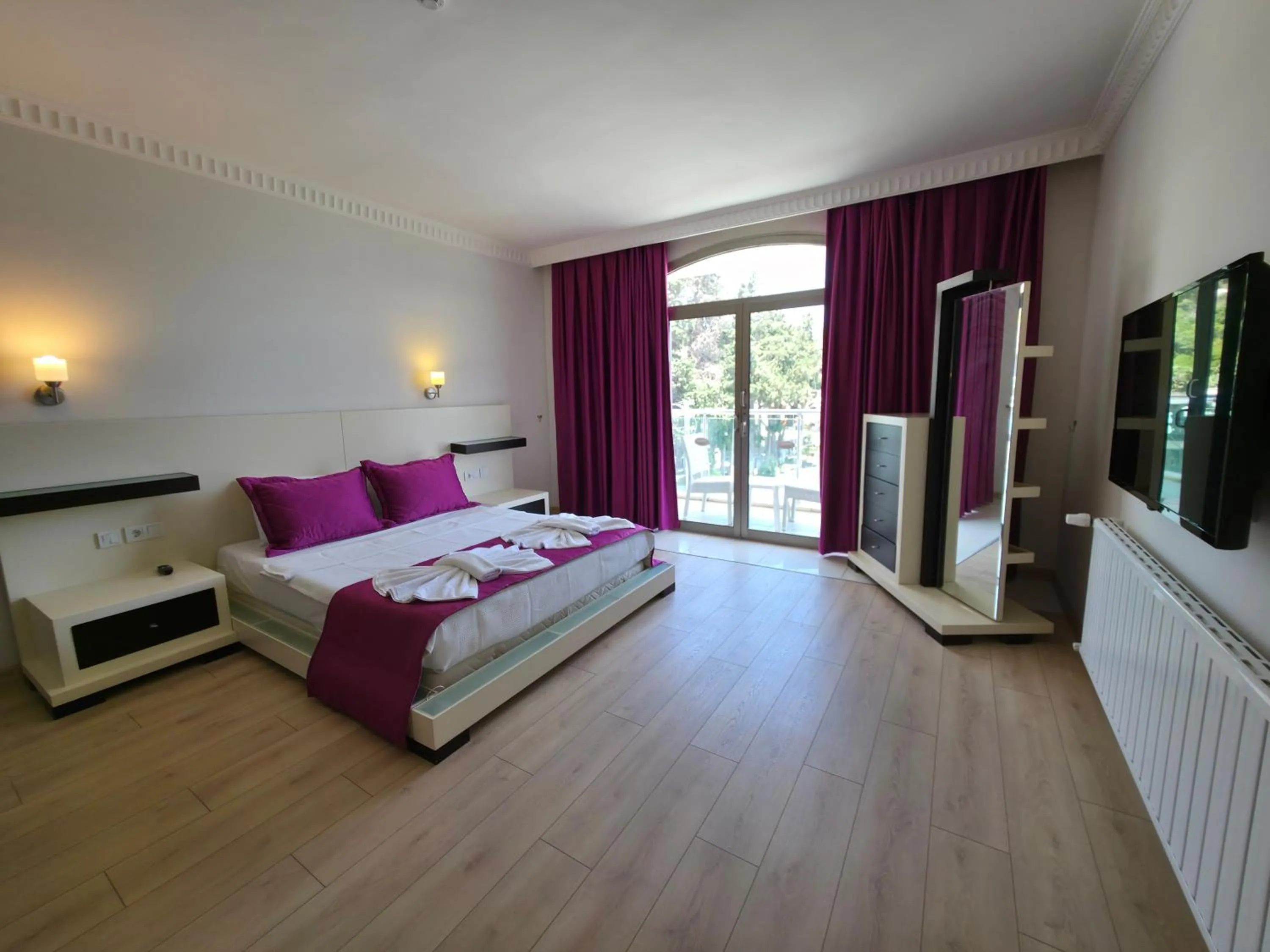 Bedroom, Bed in Forum Residence Hotel