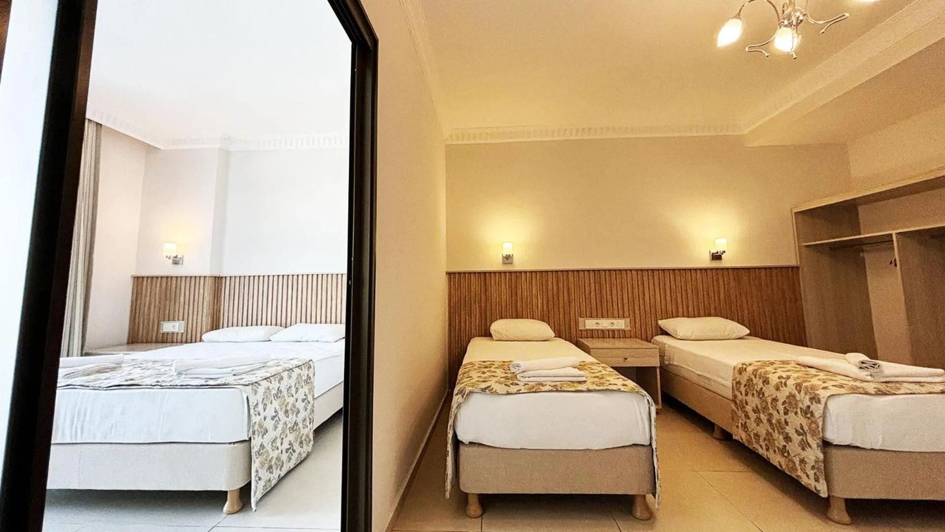 Photo of the whole room, Bed in Forum Residence Hotel