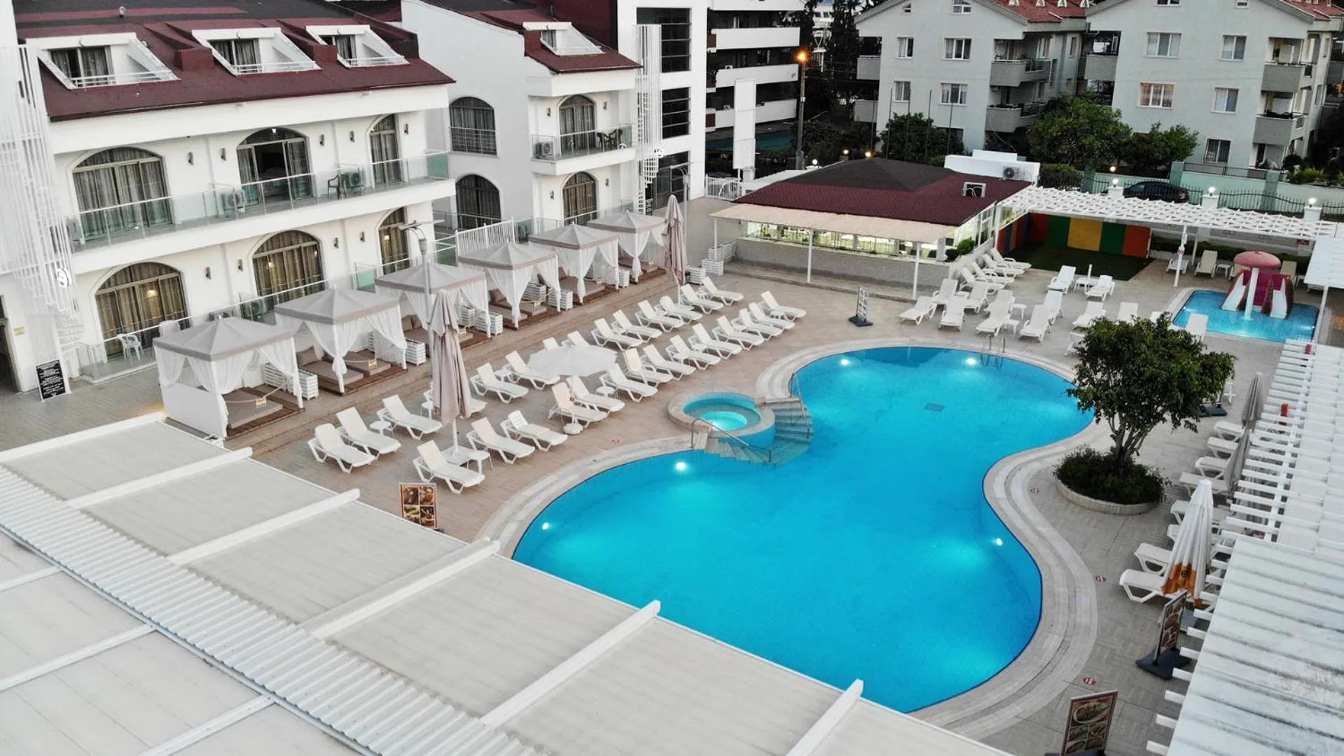 Property building in Forum Residence Hotel