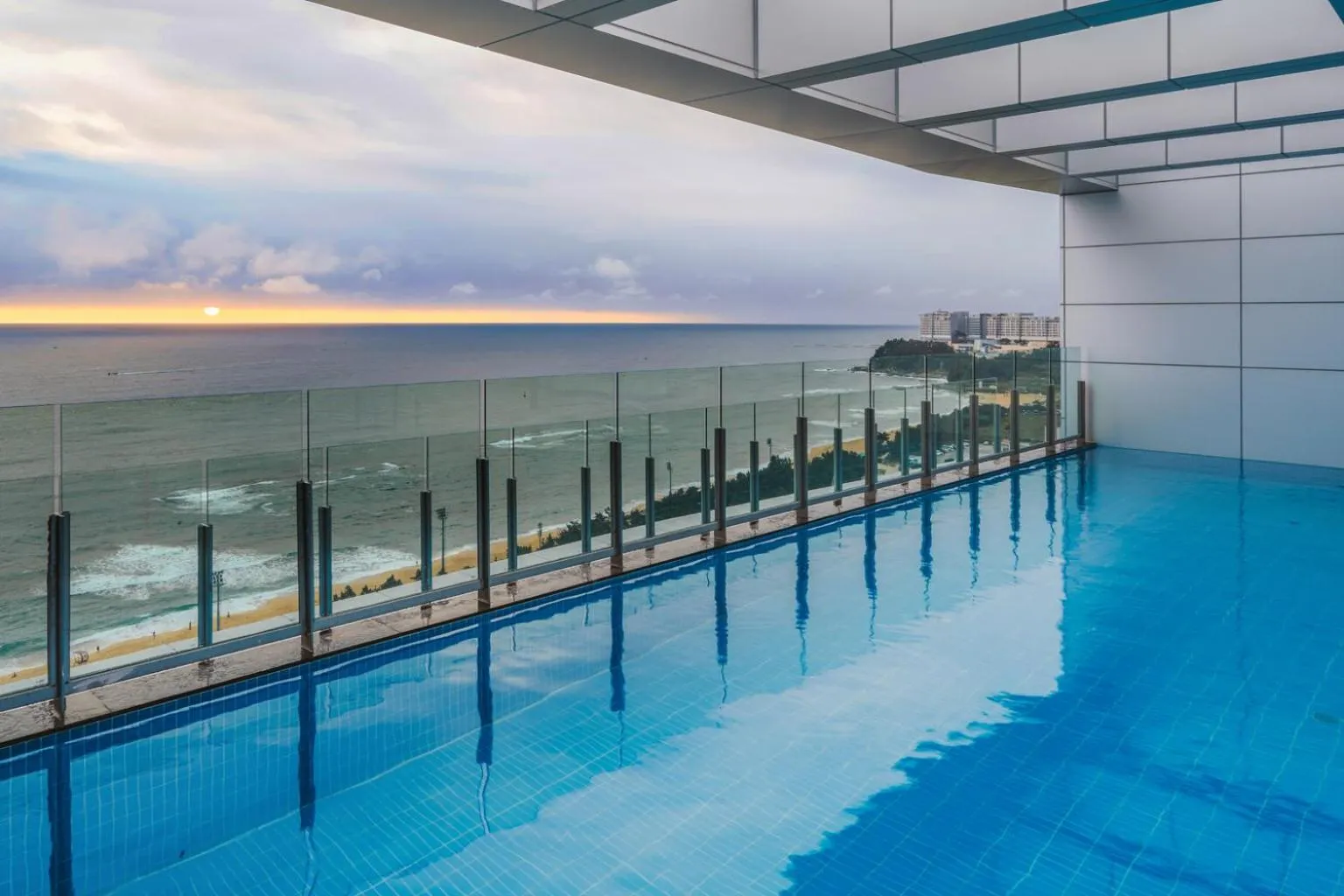 Swimming pool in Le Collective Sokcho Beach
