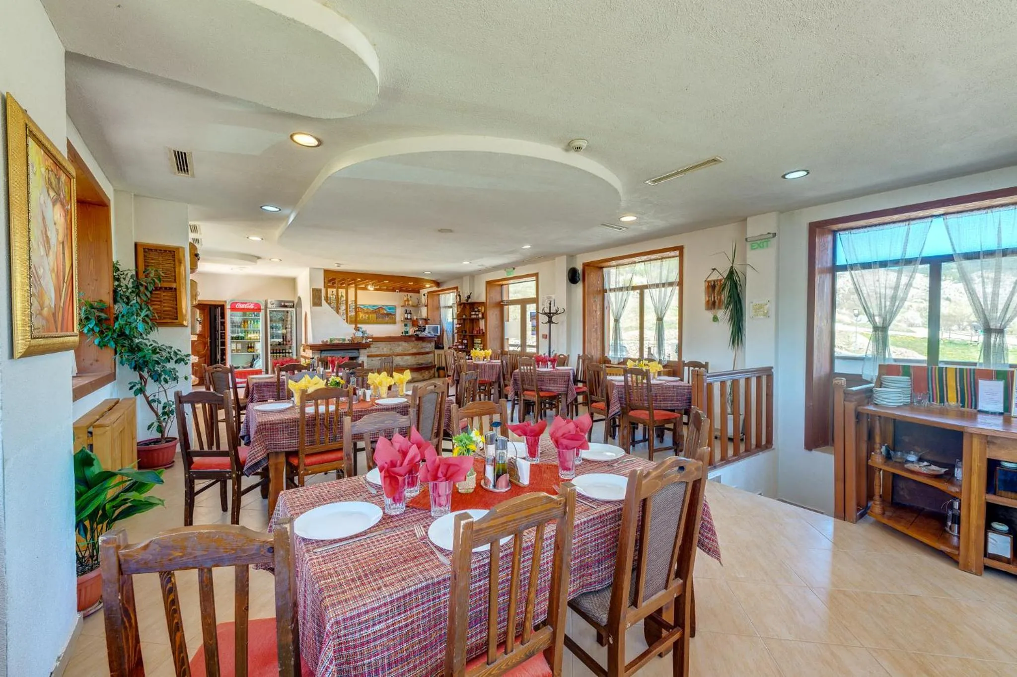 Restaurant/places to eat in Hotel Mursal