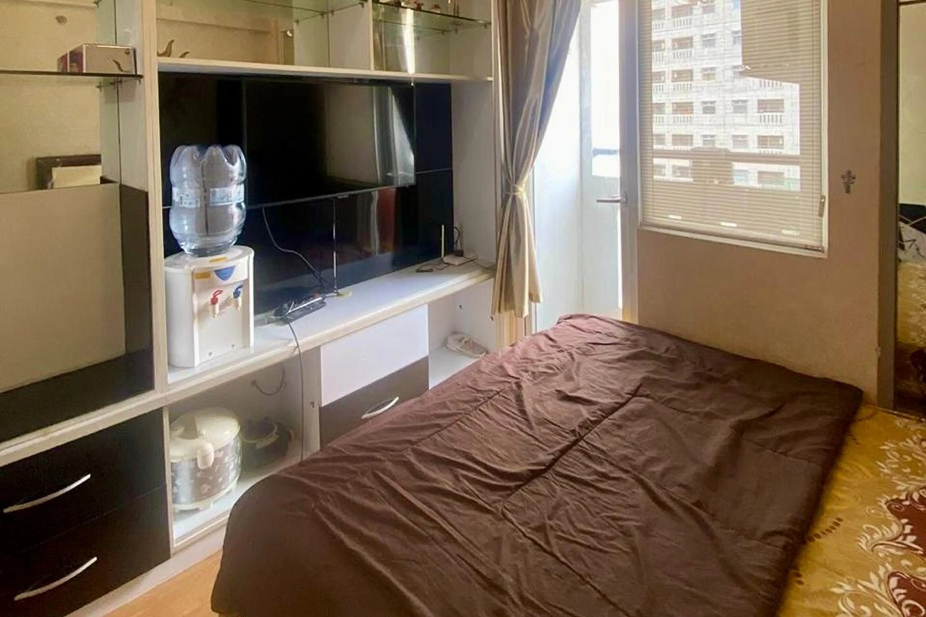 Bedroom, Bed in Green Pramuka by Uchi Property