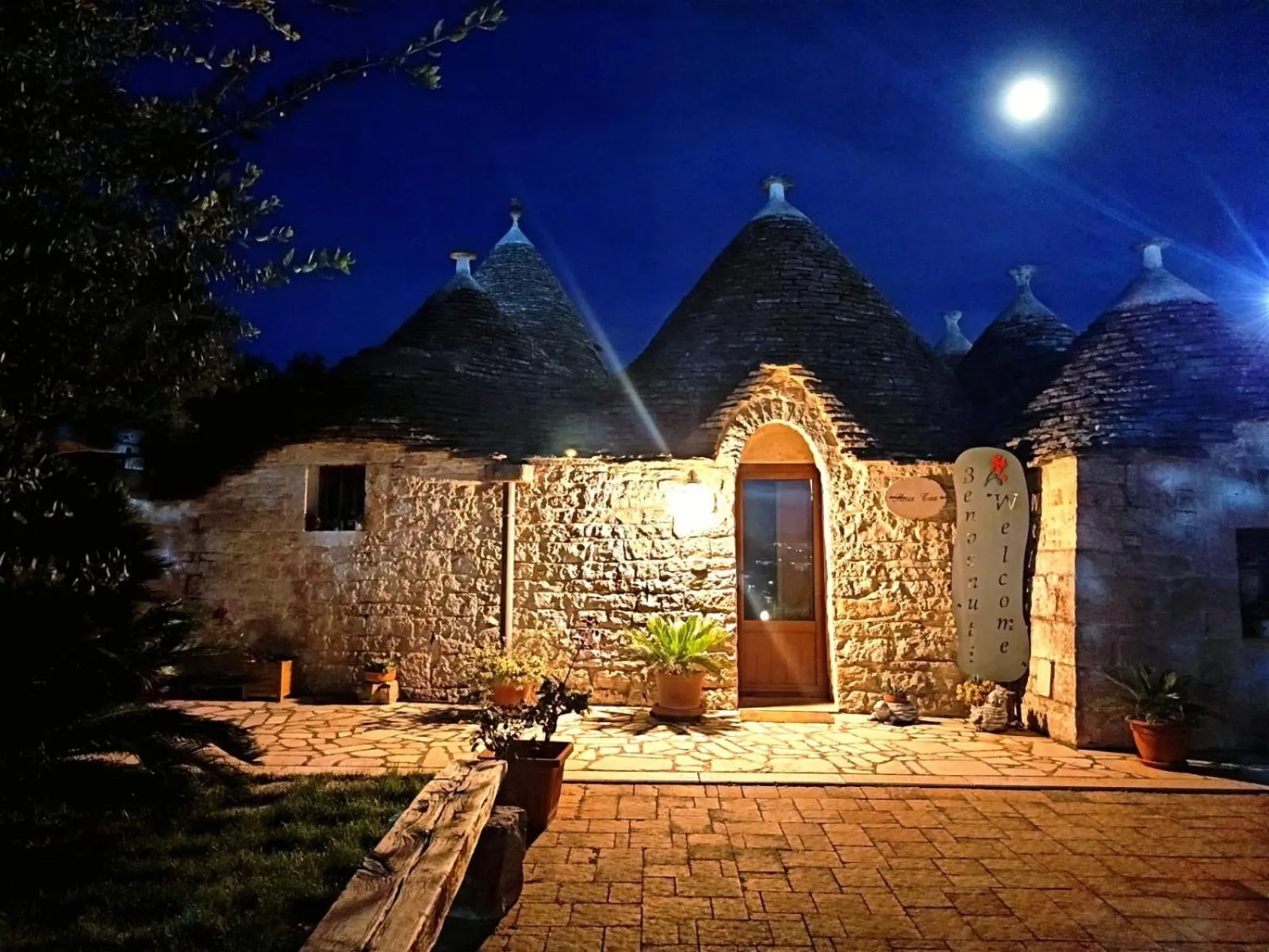Property building in La Rosa dei Trulli B&B