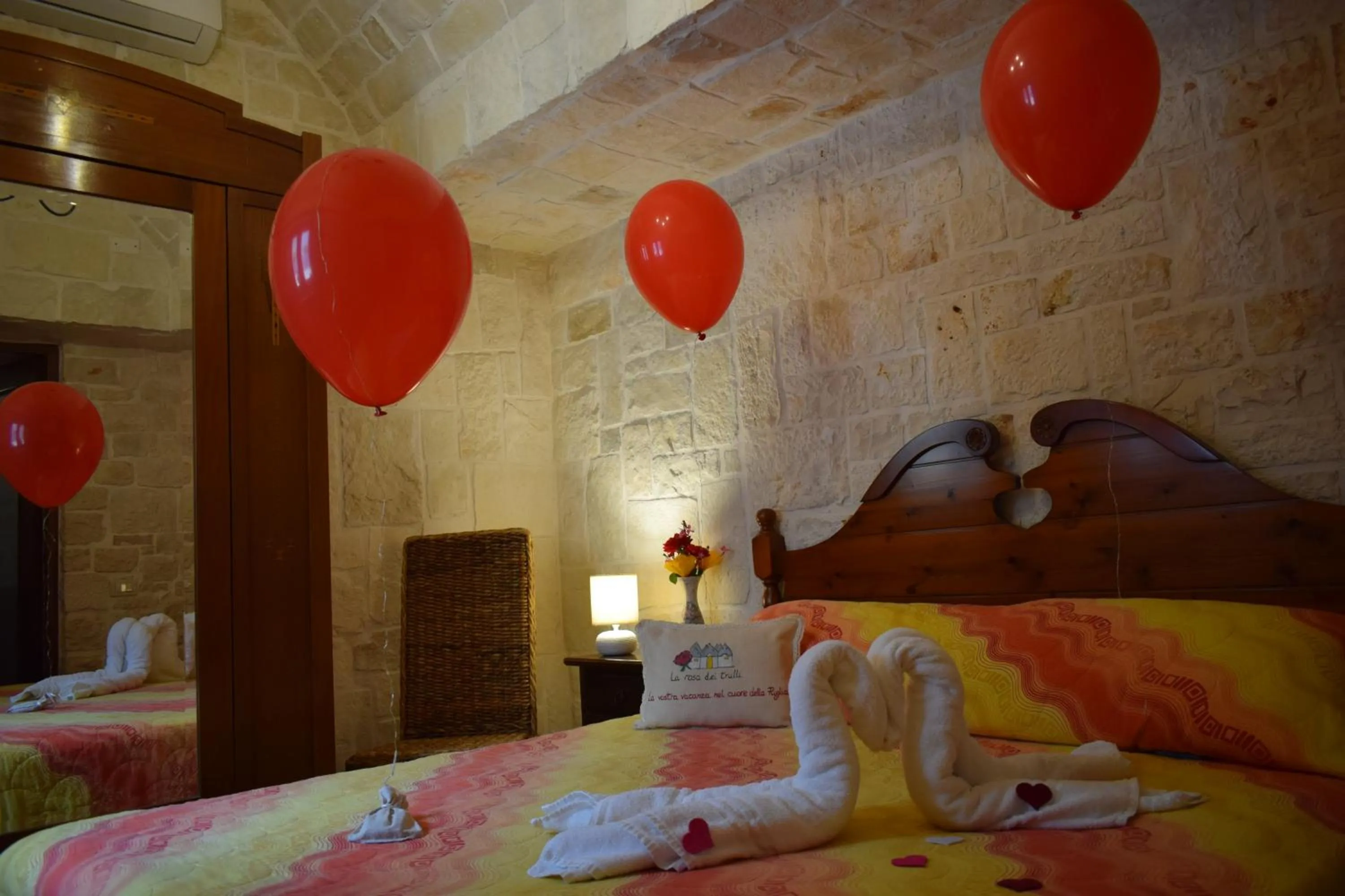 Bedroom, Bed in La Rosa dei Trulli B&B