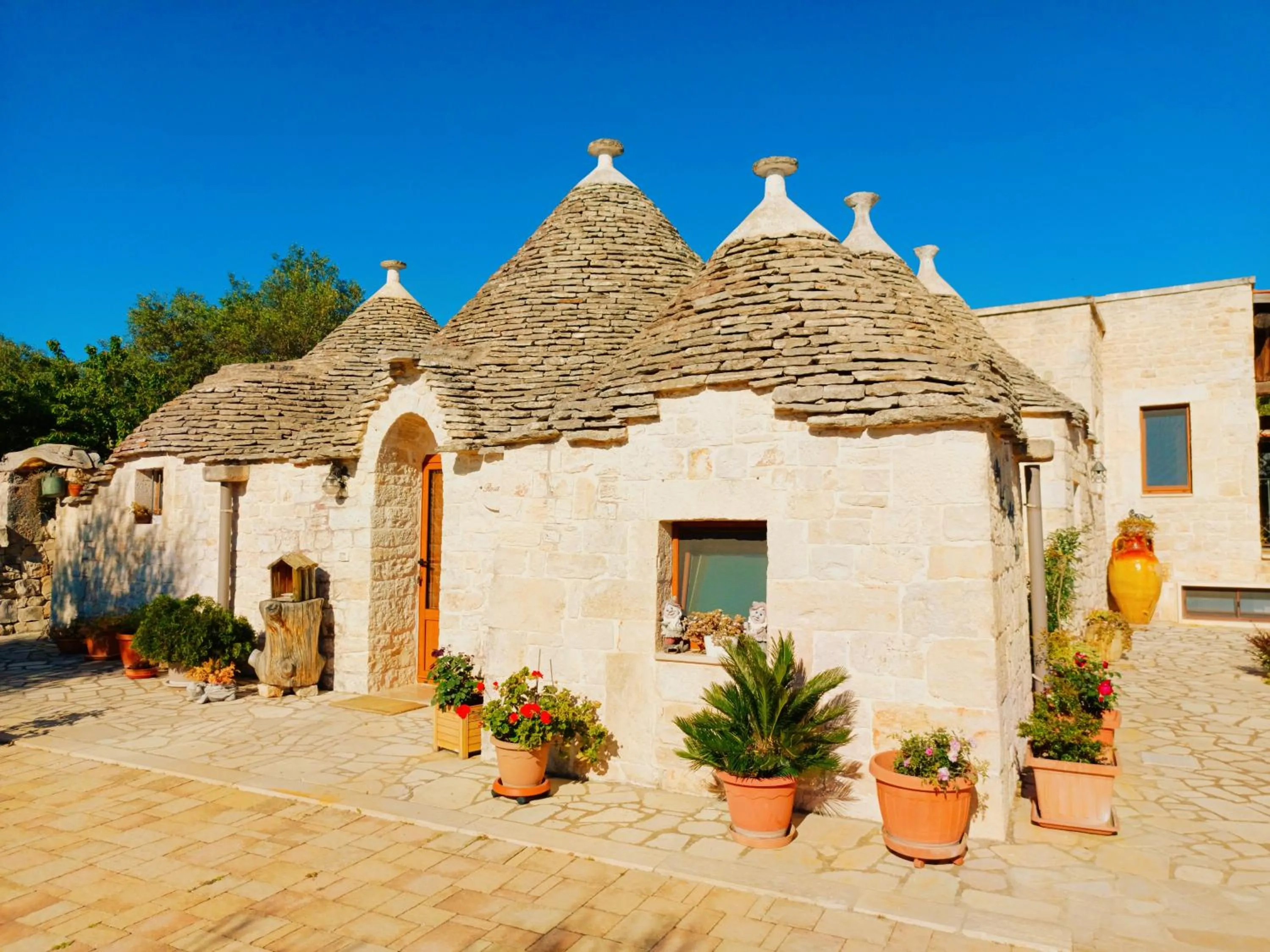 Property building in La Rosa dei Trulli B&B