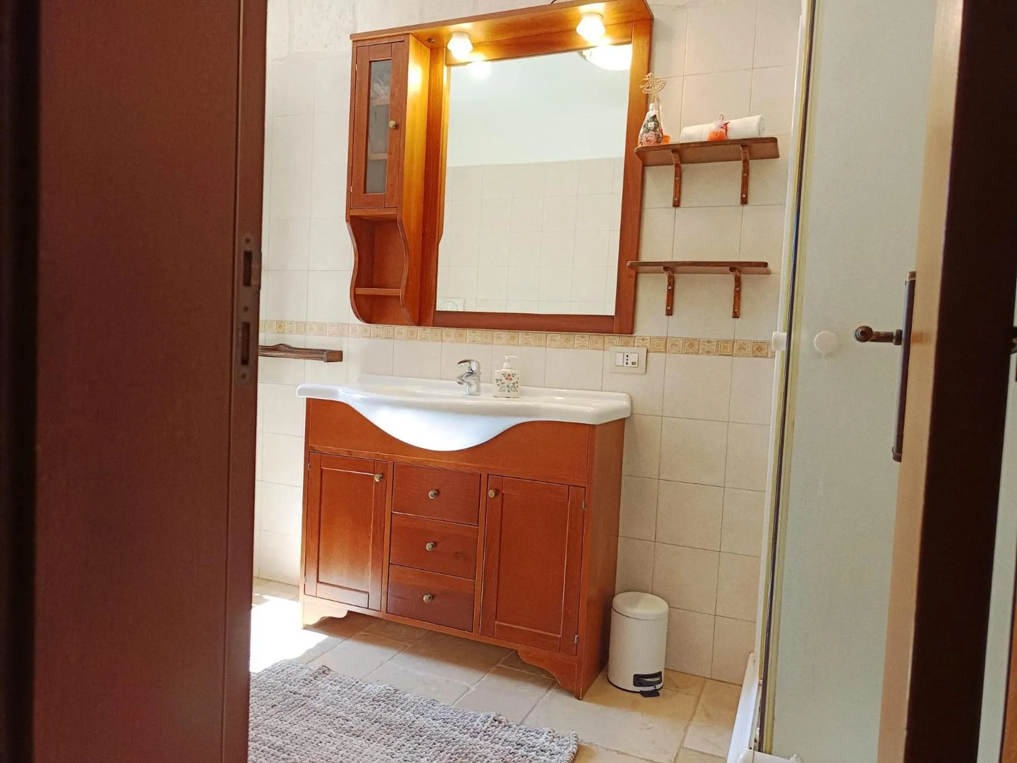 Bathroom in La Rosa dei Trulli B&B