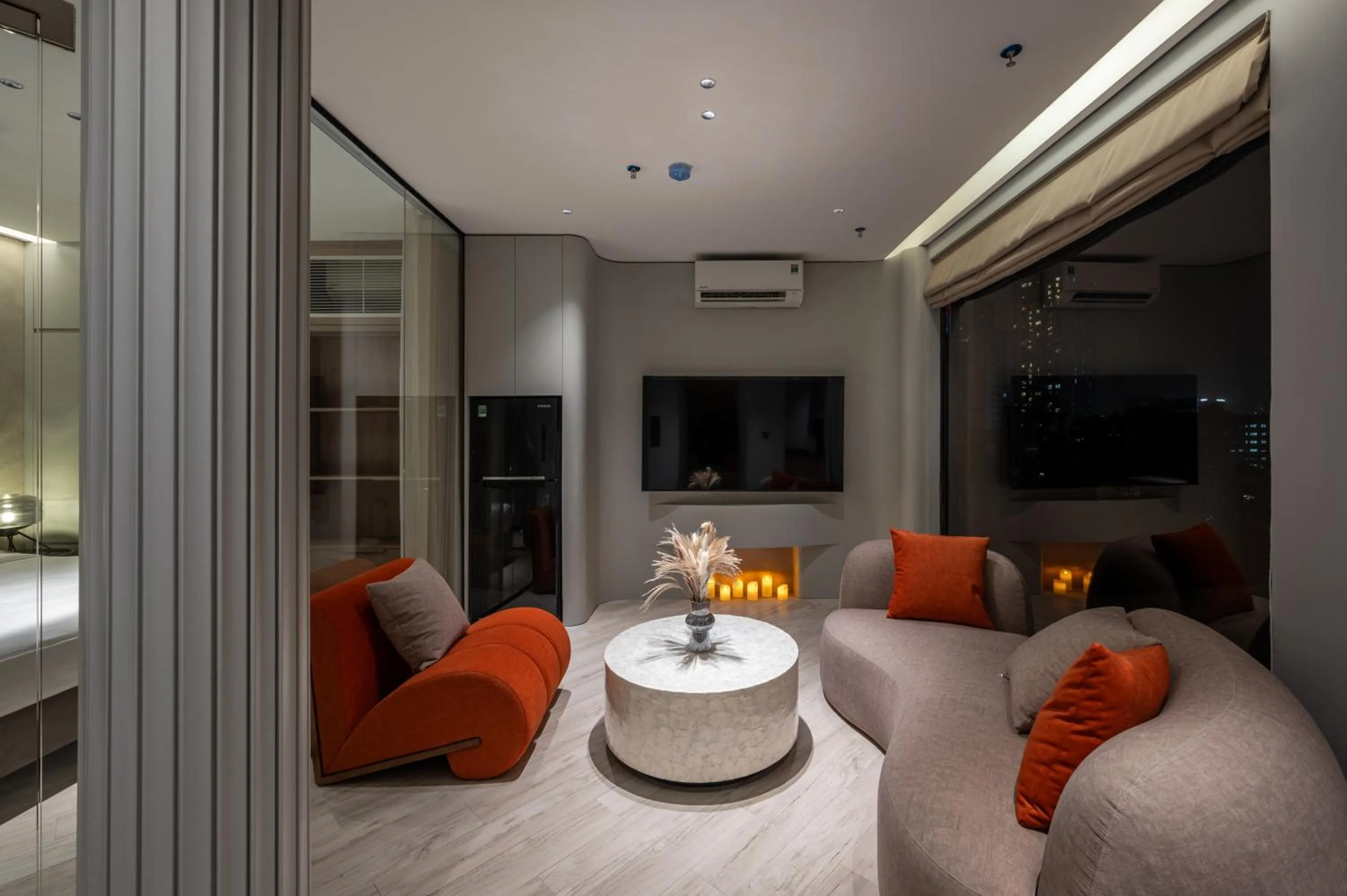 TV and multimedia in iRest Signature Ba Dinh Lakeside