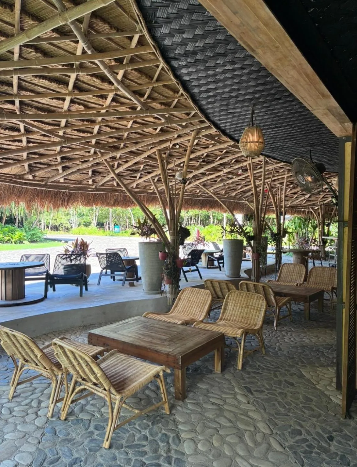 Restaurant/places to eat in Lakwa Motel Lio