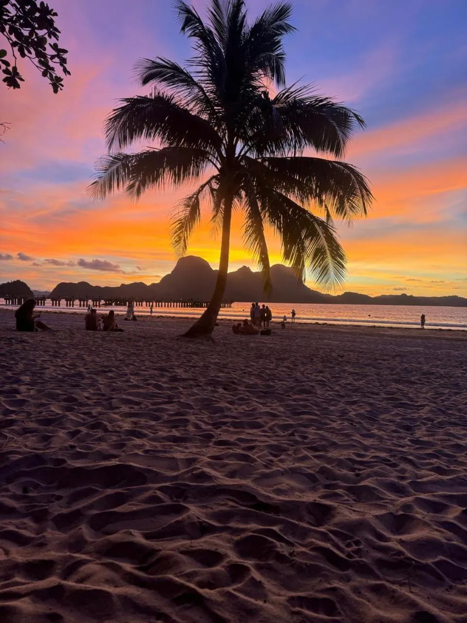 Beach in Lakwa Motel Lio