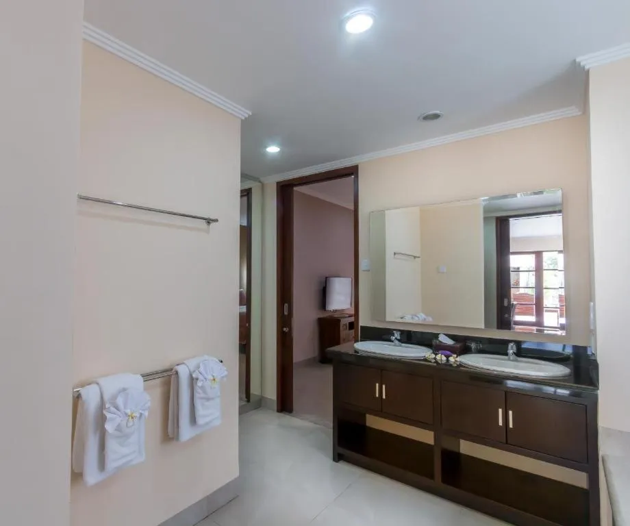 Apartment in Peninsula Bay Resort