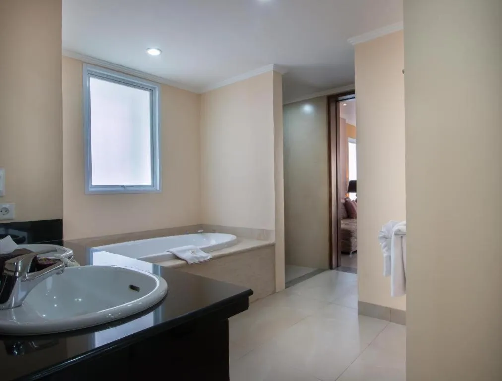 Apartment in Peninsula Bay Resort