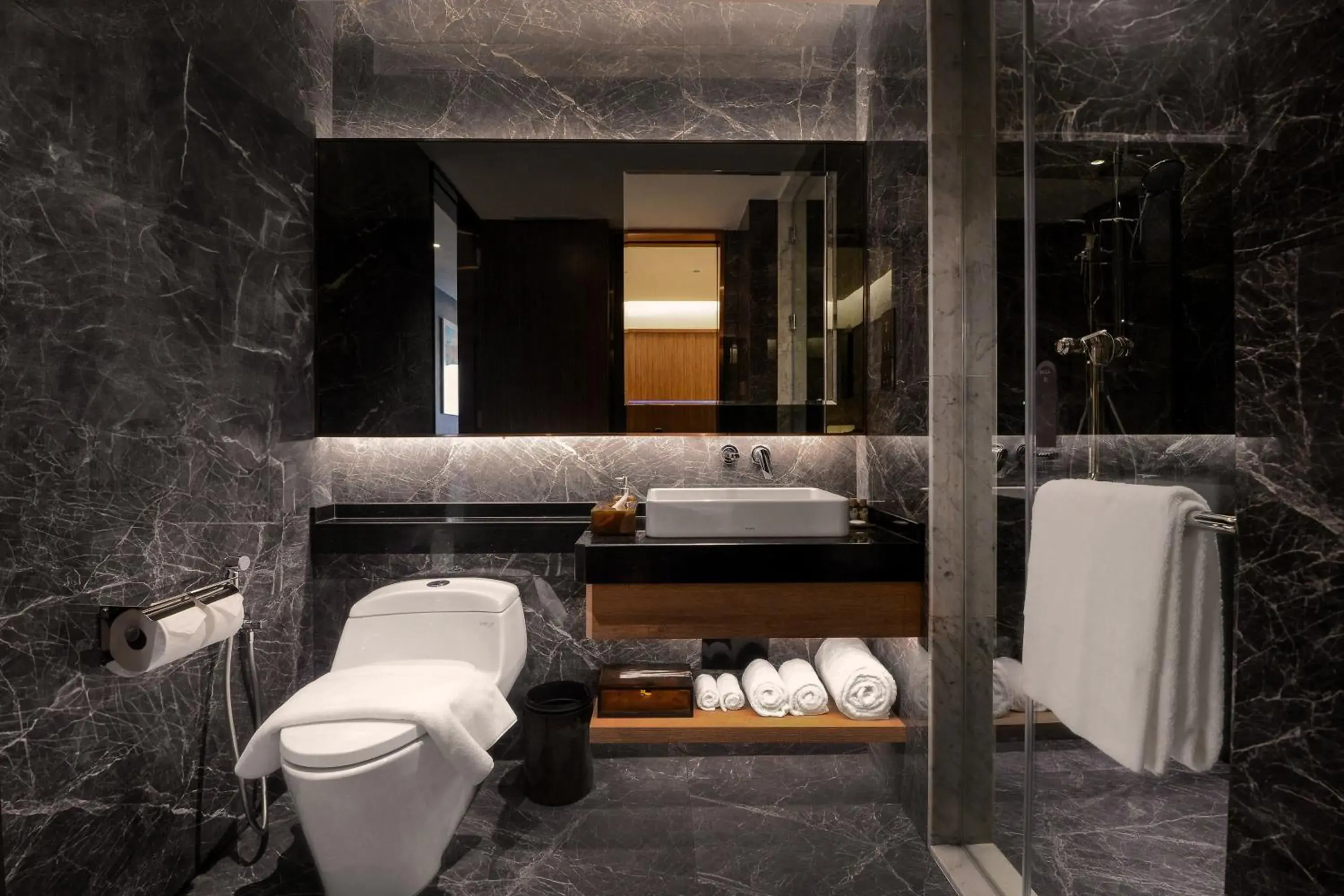 Molton Brown Signature Executive Suite in Imperial KLCC by Opus Hospitality Molton Brown Signature Executive Suite in Imperial KLCC by Opus Hospitality