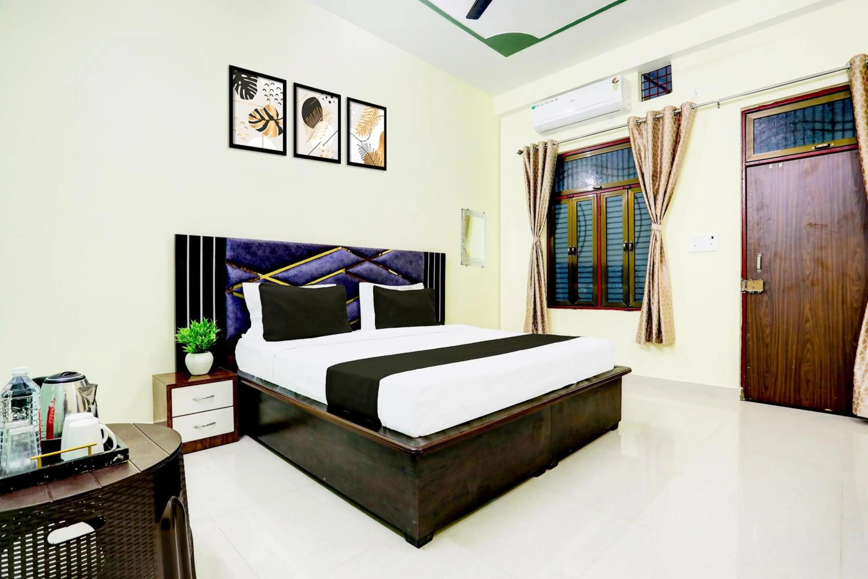 Bedroom, Bed in Hotel O Galaxy