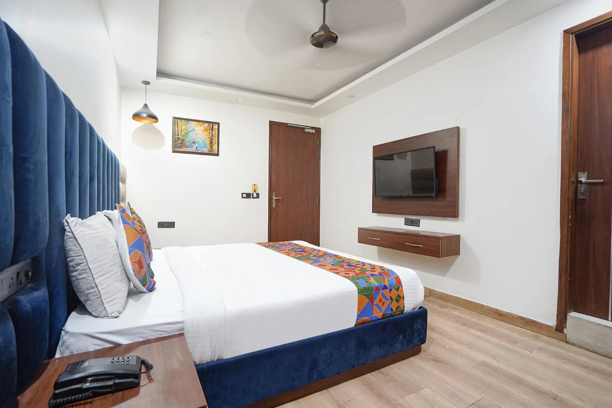 Bed in FabHotel Golden Eye Inn - Nehru Place Market