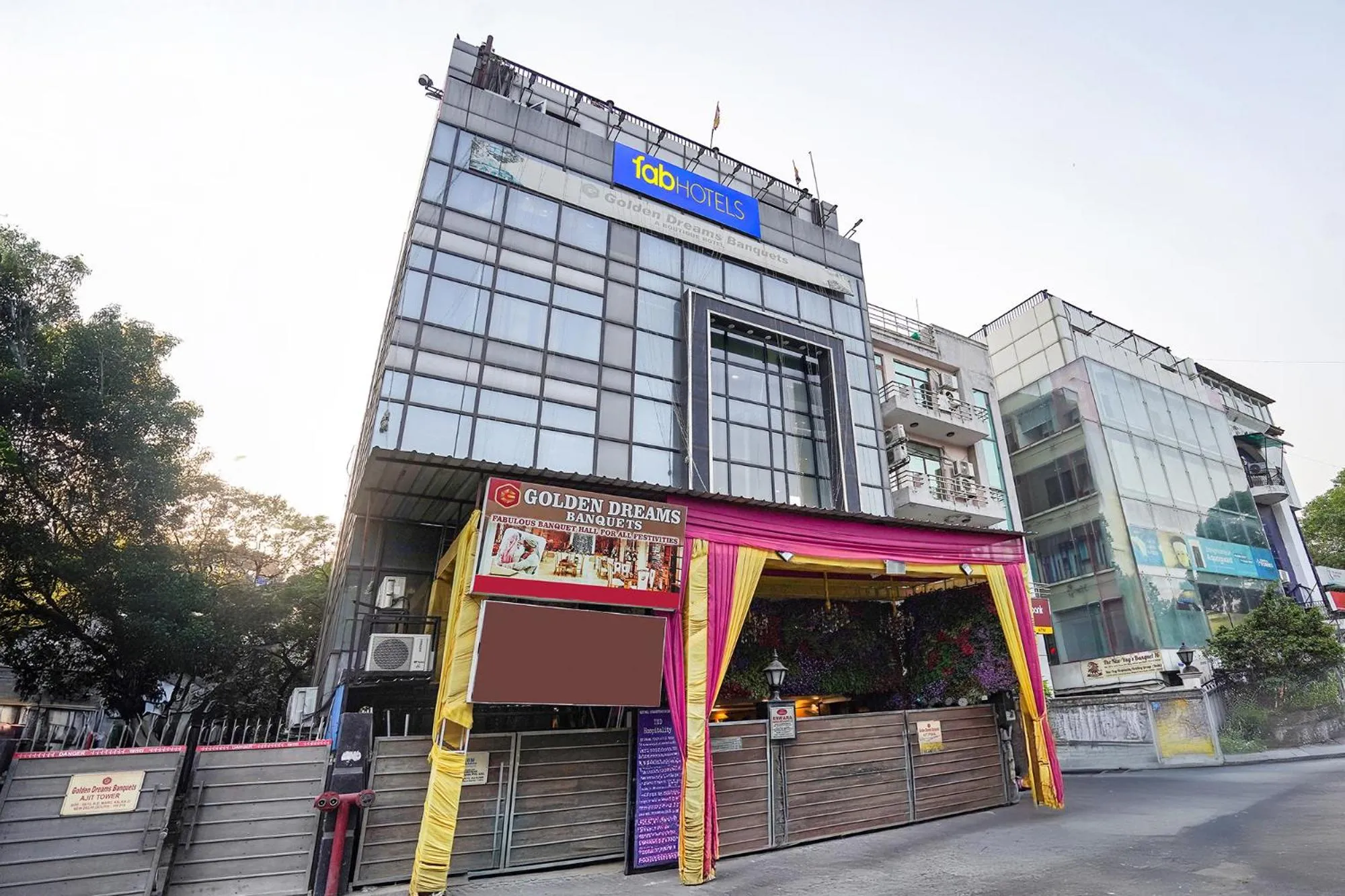 Facade/entrance in FabHotel Golden Eye Inn - Nehru Place Market