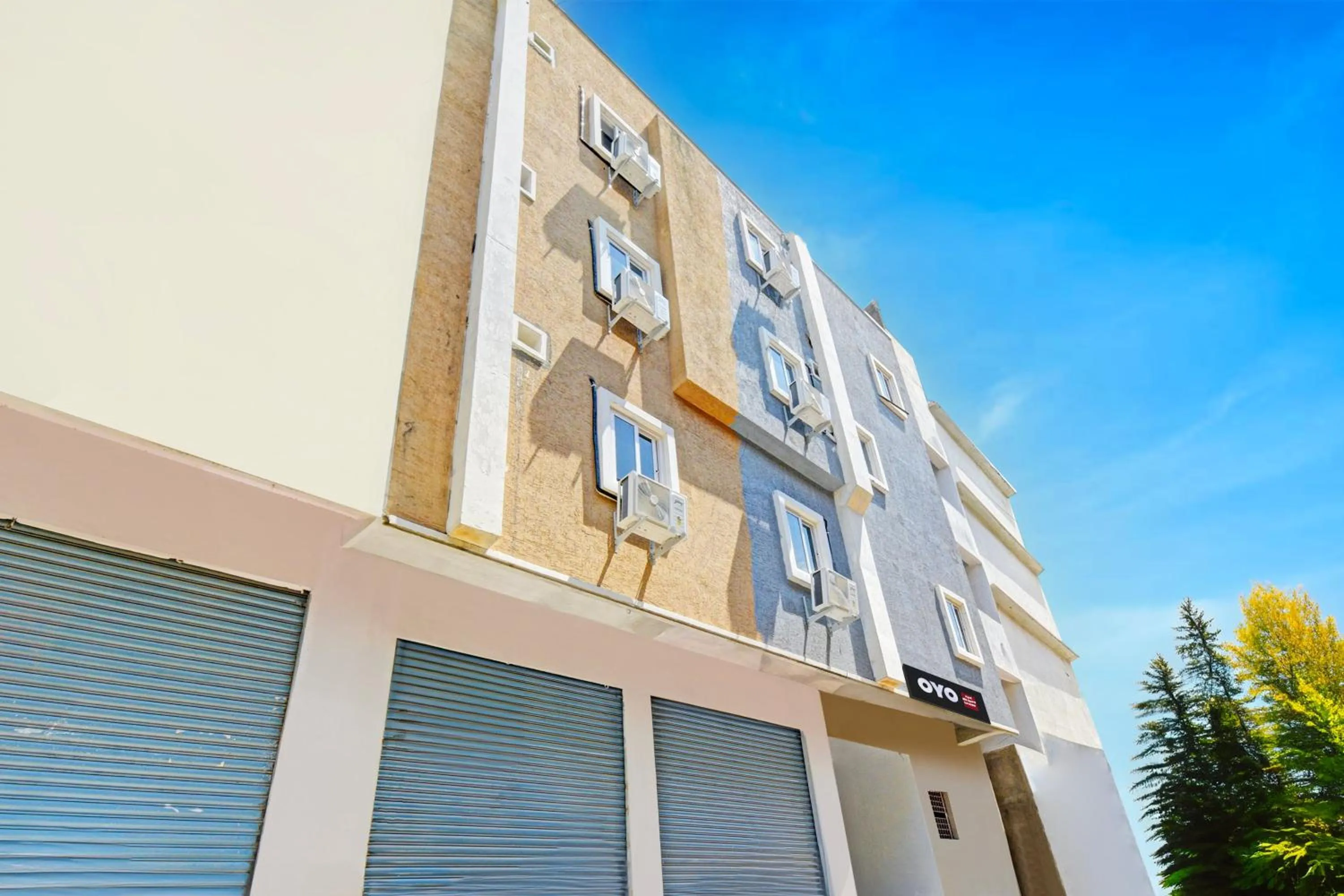 Facade/entrance in Hotel O RBS Square Inn Uppal