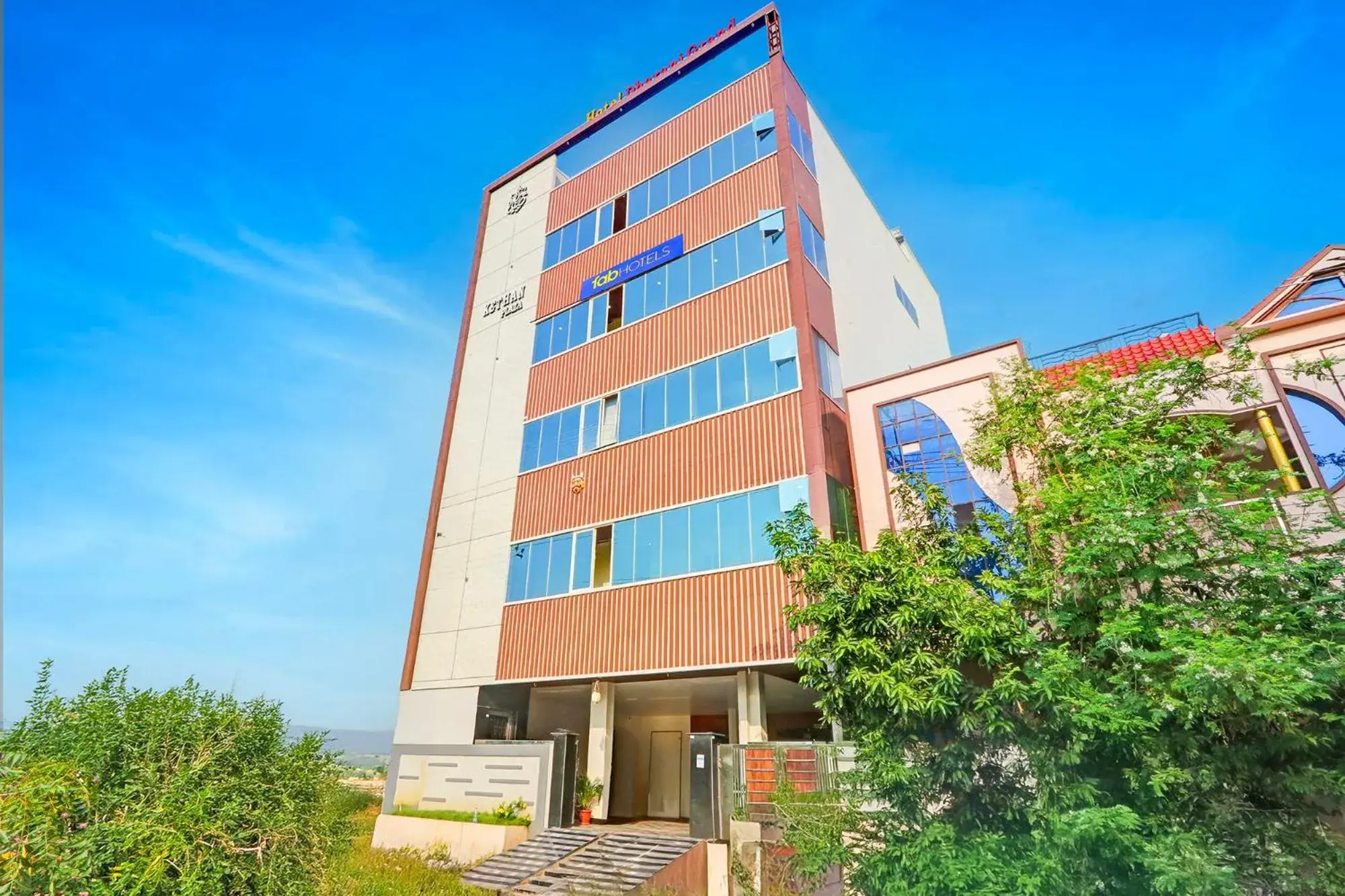 FabHotel Dharani Grand - Nr Mamata Medical College FabHotel Dharani Grand - Nr Mamata Medical College