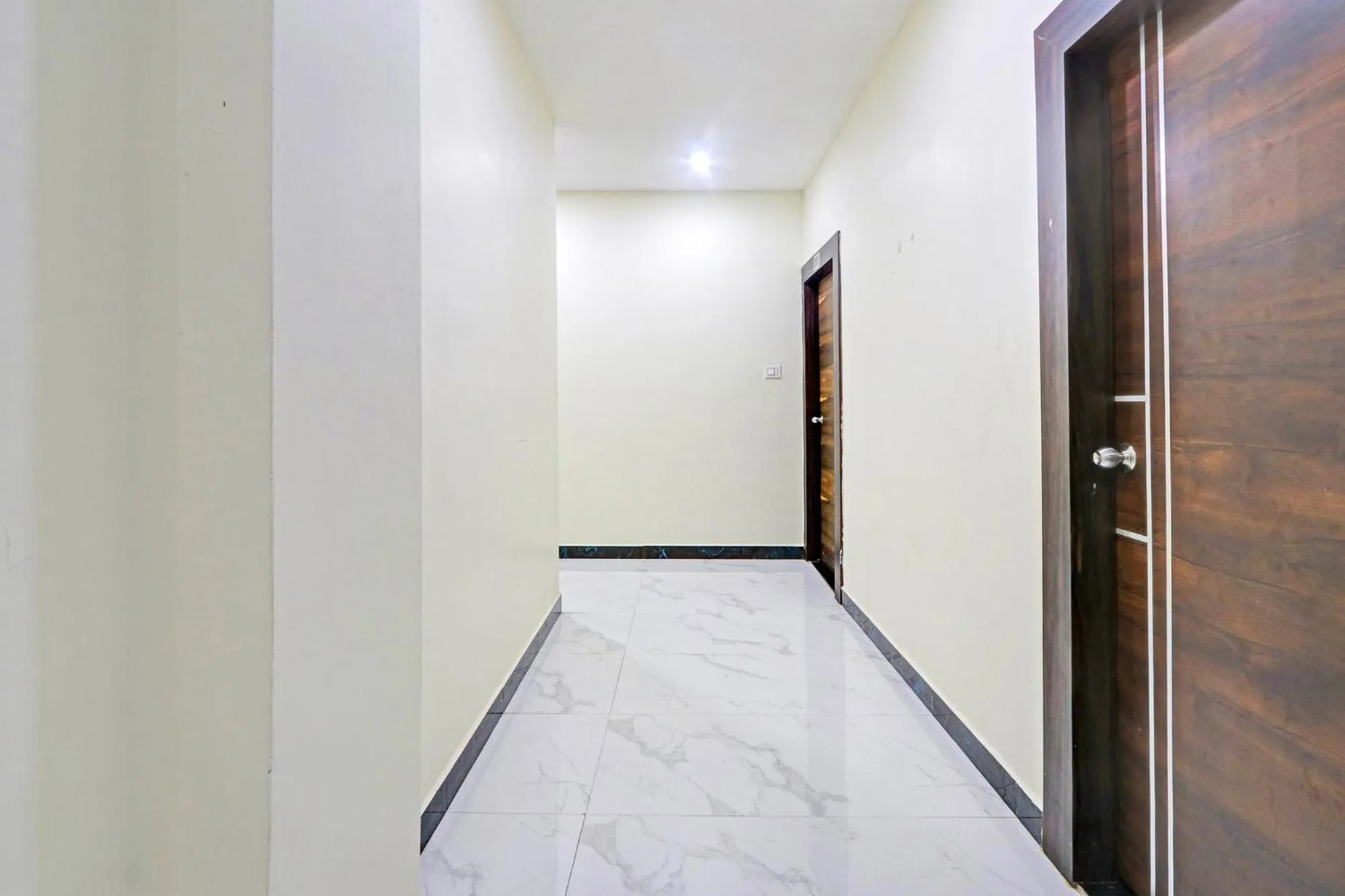 Lobby or reception in FabHotel Dharani Grand - Nr Mamata Medical College