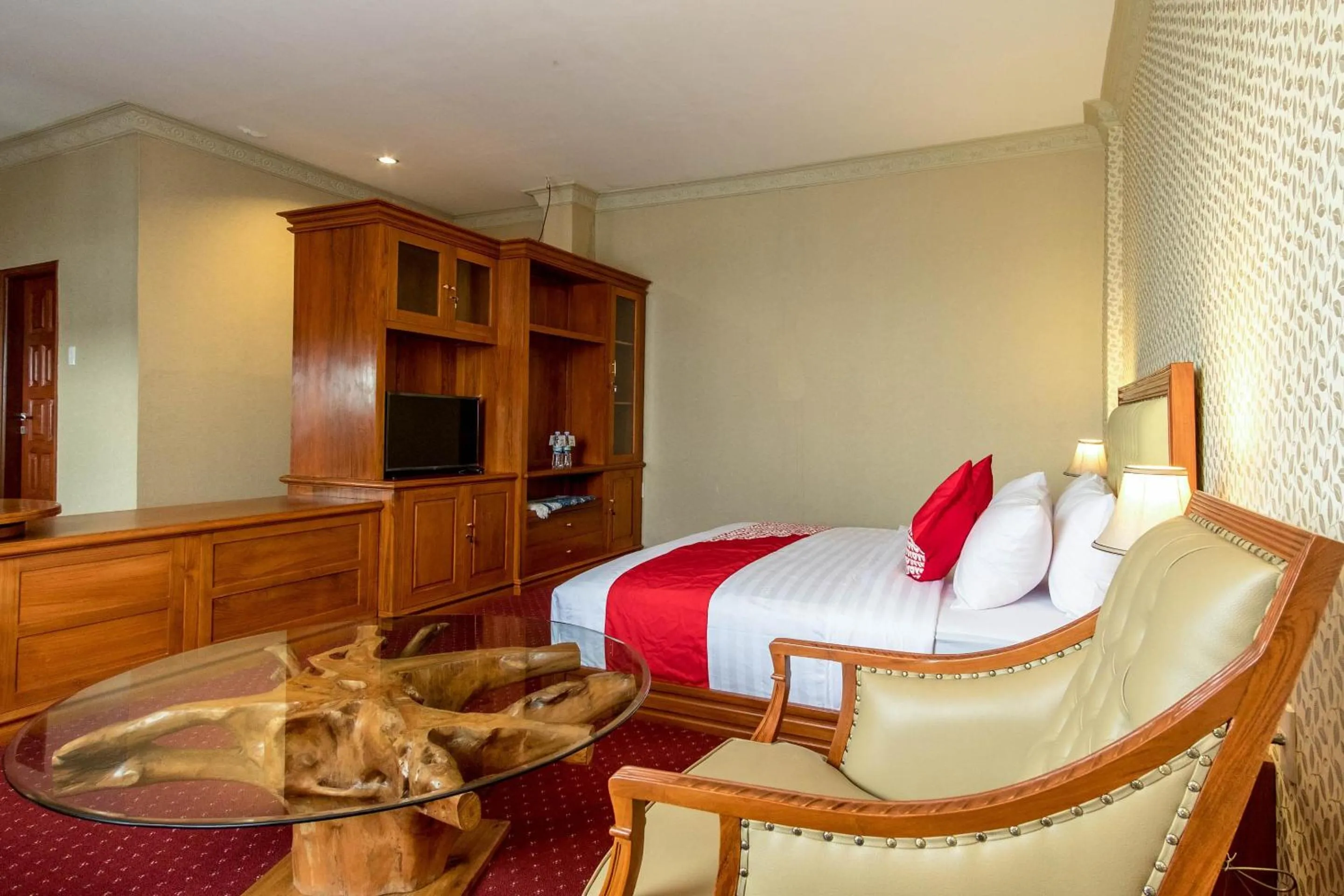 Bedroom in Capital O 293 Mutiara Hijau Suites Syariah