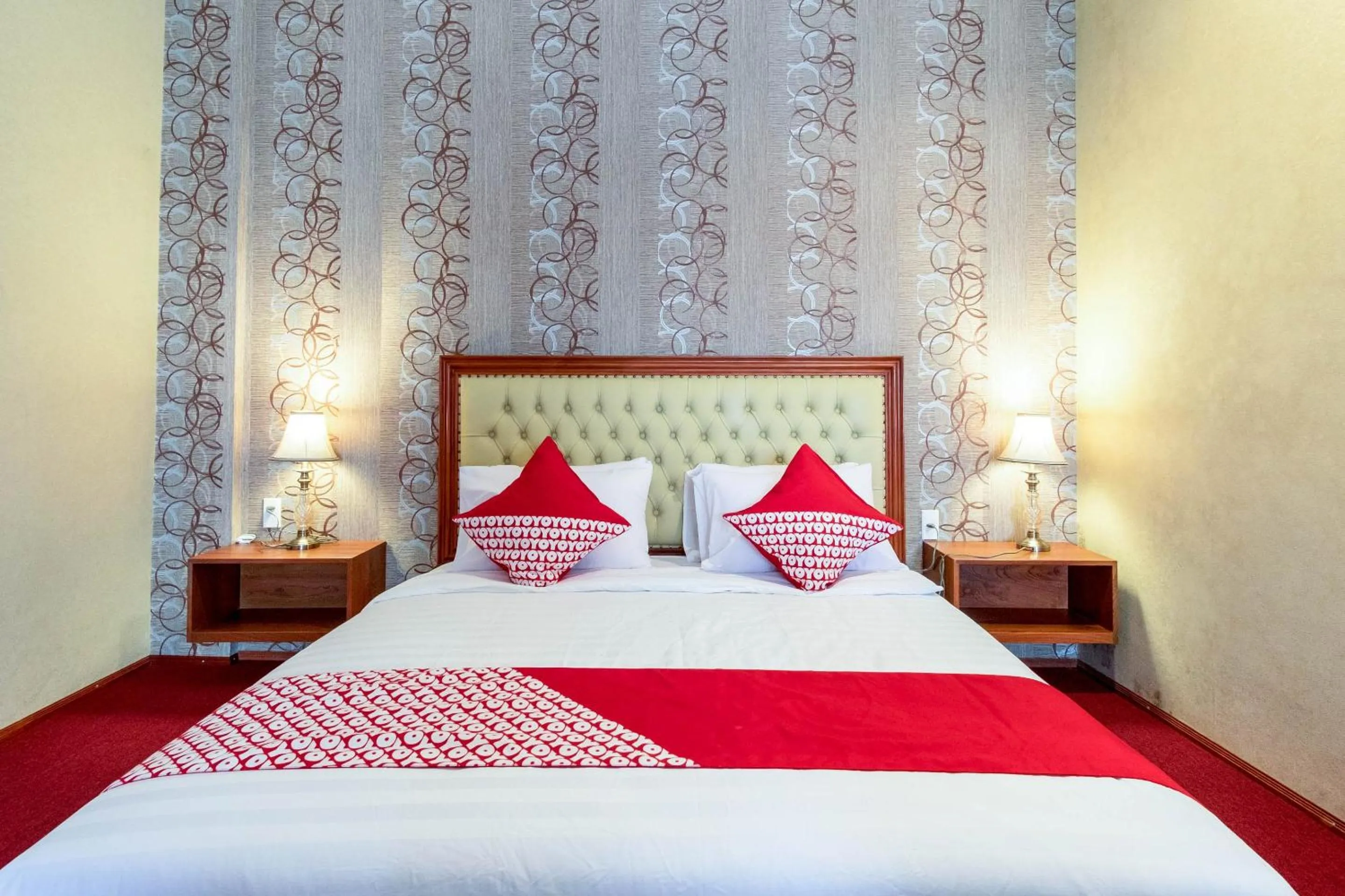 Bedroom, Bed in Capital O 293 Mutiara Hijau Suites Syariah