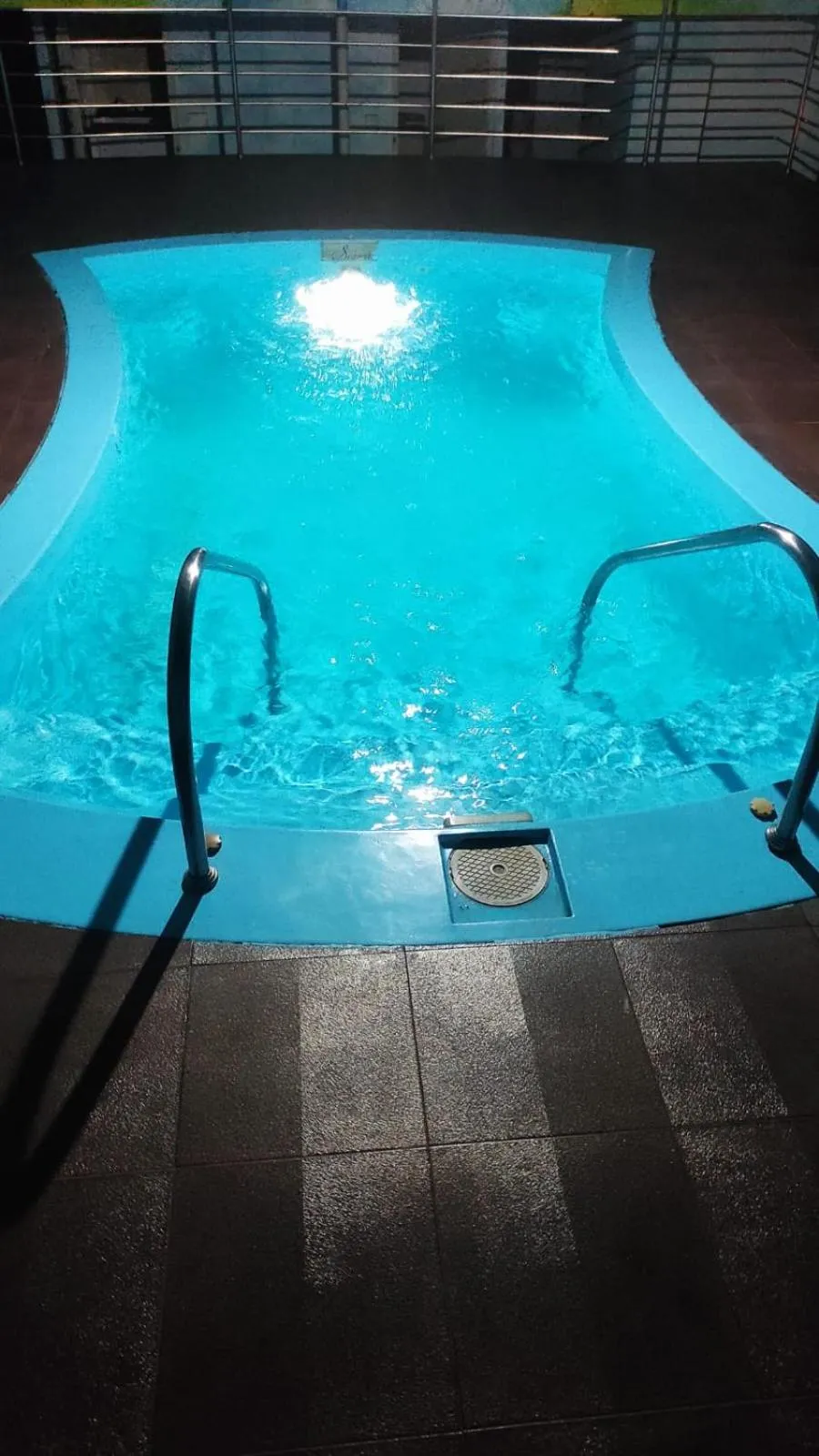 Swimming pool in Hotel Afrad International